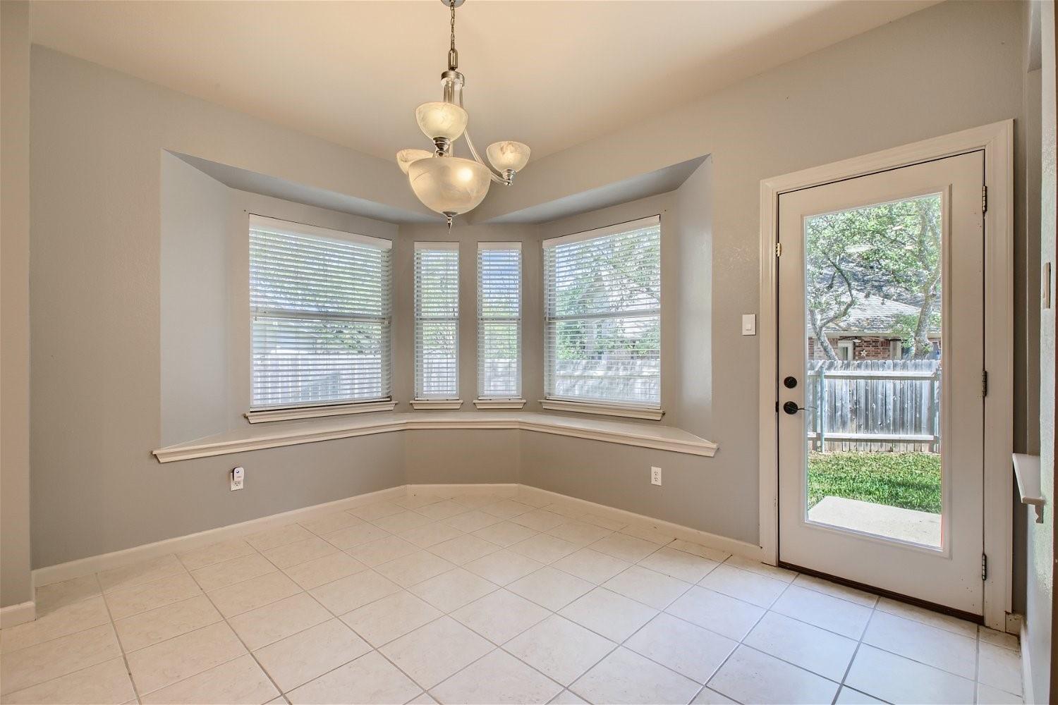 5320 Spirea Cv, Austin, TX 78749
