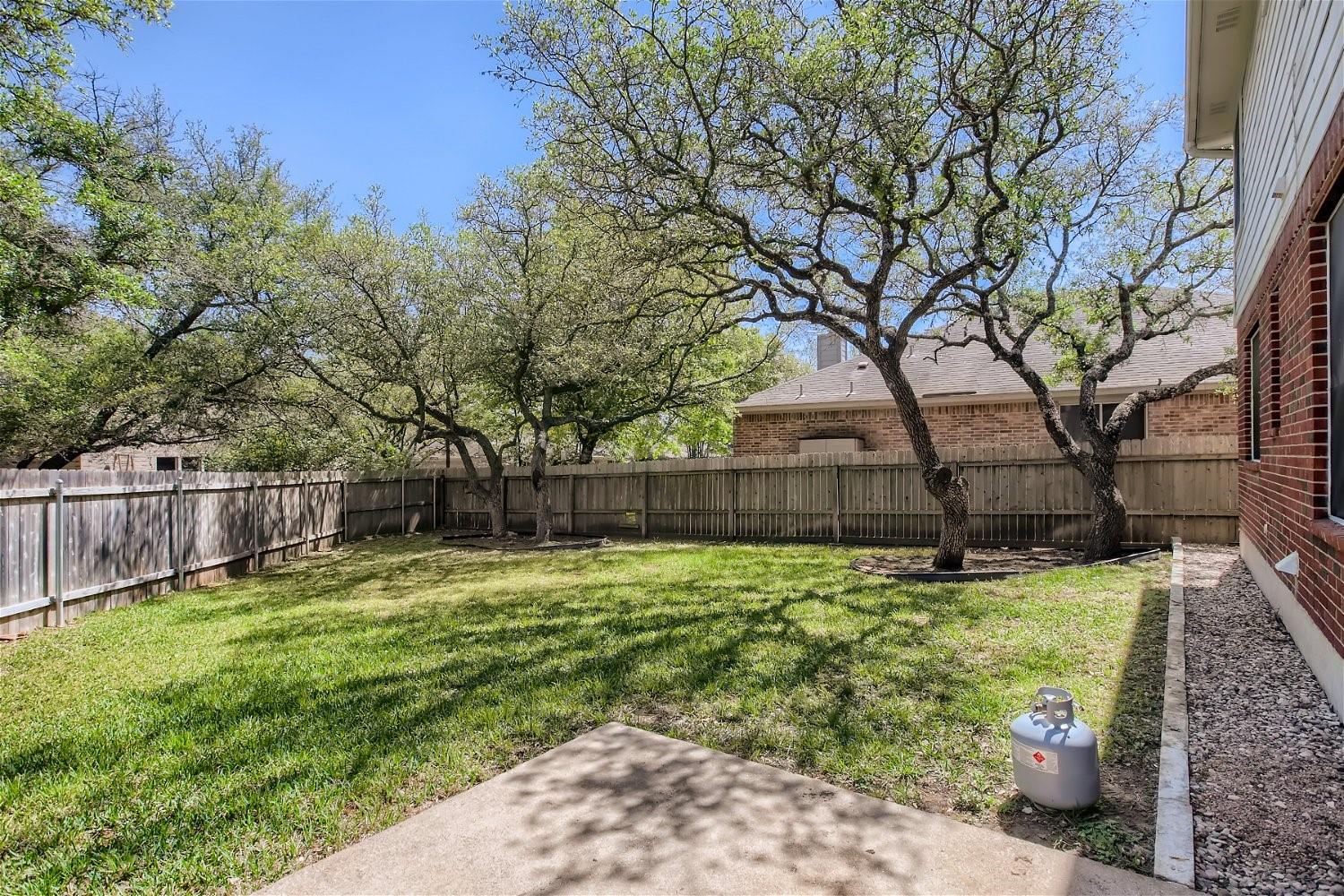 5320 Spirea Cv, Austin, TX 78749