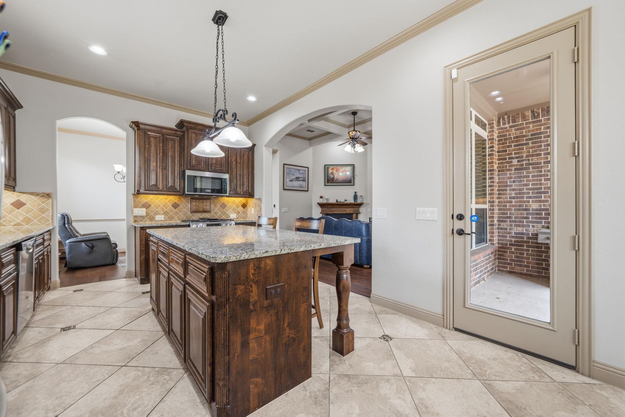 9312 Sydney Marilyn Ln, Austin, TX 78748