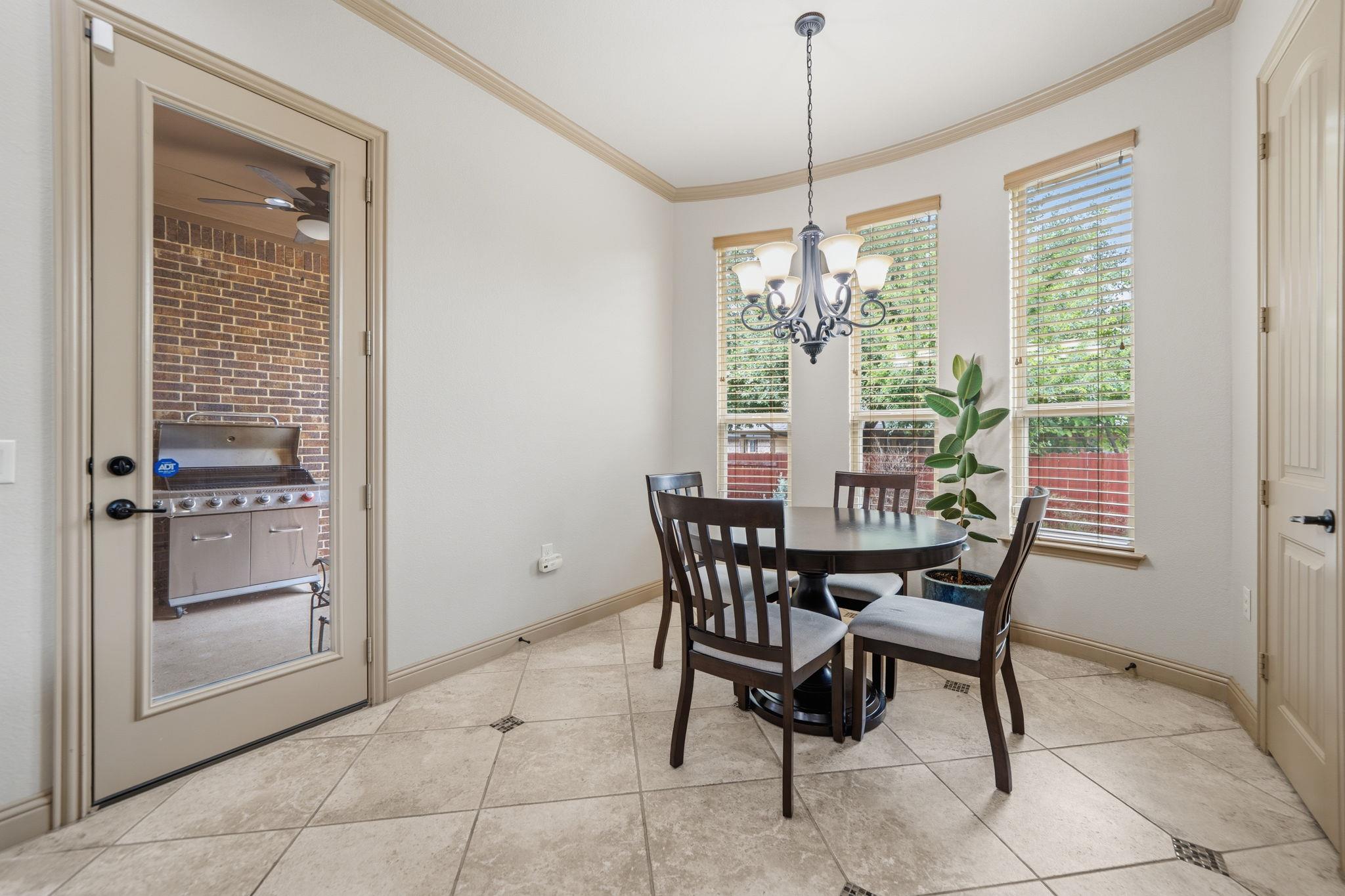 9312 Sydney Marilyn Ln, Austin, TX 78748