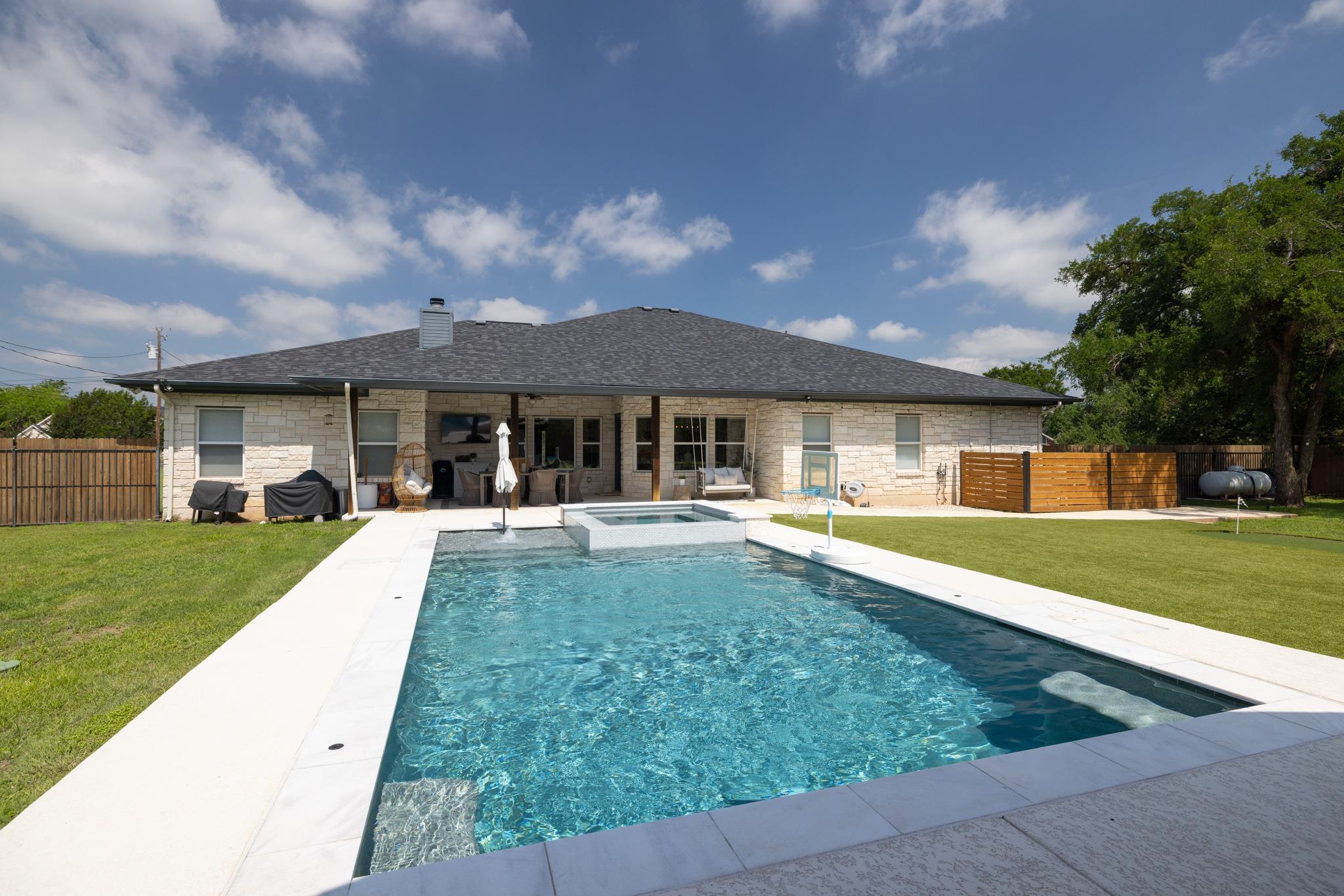 108 Kyle Ln, Georgetown, TX 78633