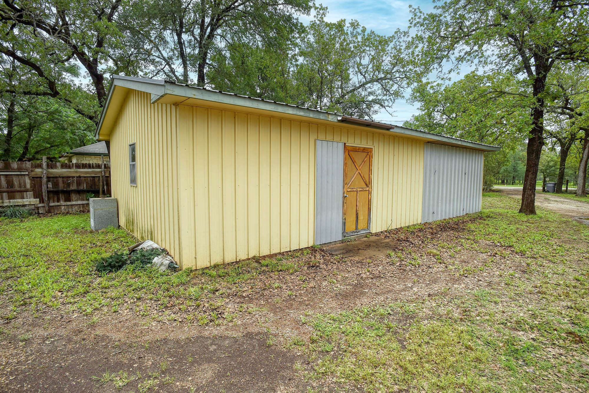 124 Blue Oaks Dr, Cedar Creek, TX 78612