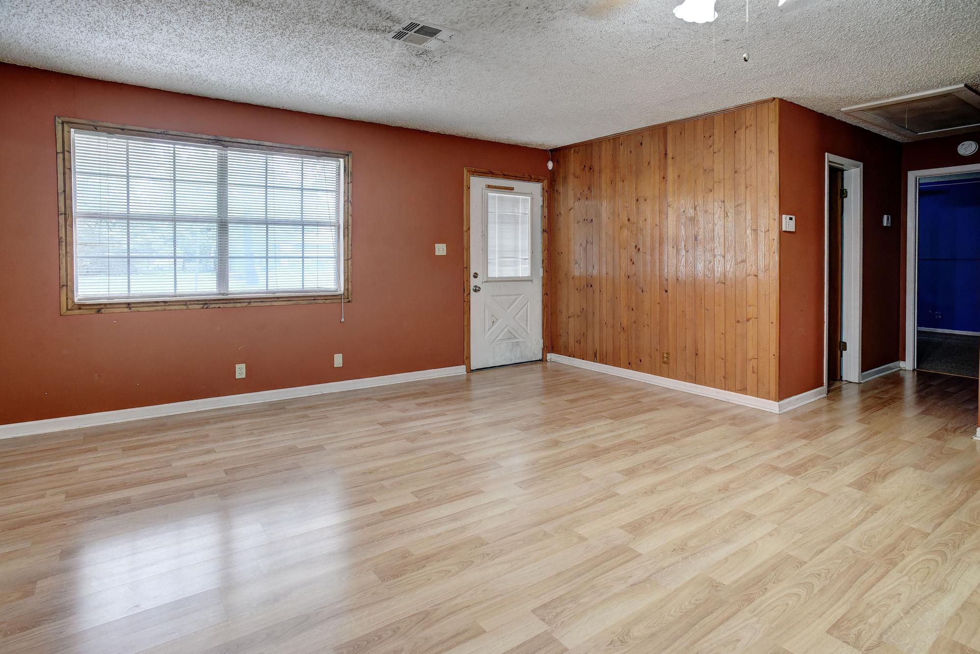 124 Blue Oaks Dr, Cedar Creek, TX 78612