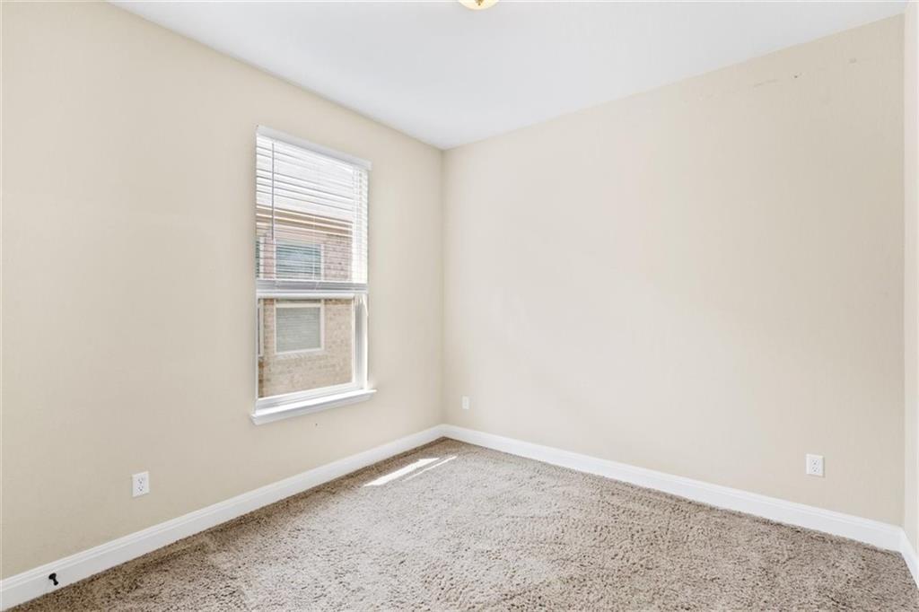 215 Methodius Dr, Hutto, TX 78634