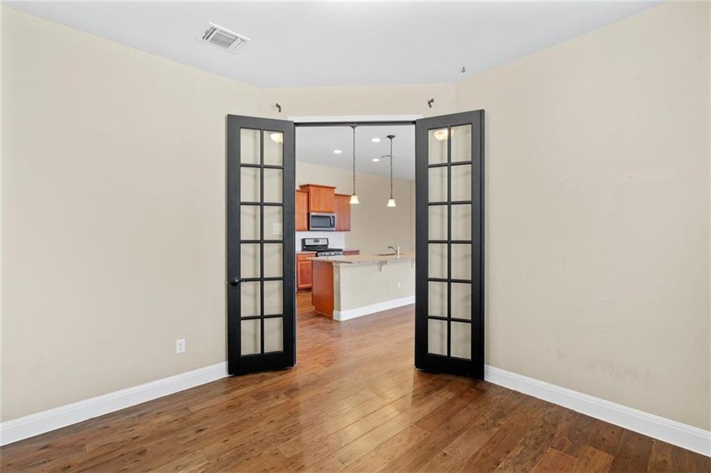 215 Methodius Dr, Hutto, TX 78634