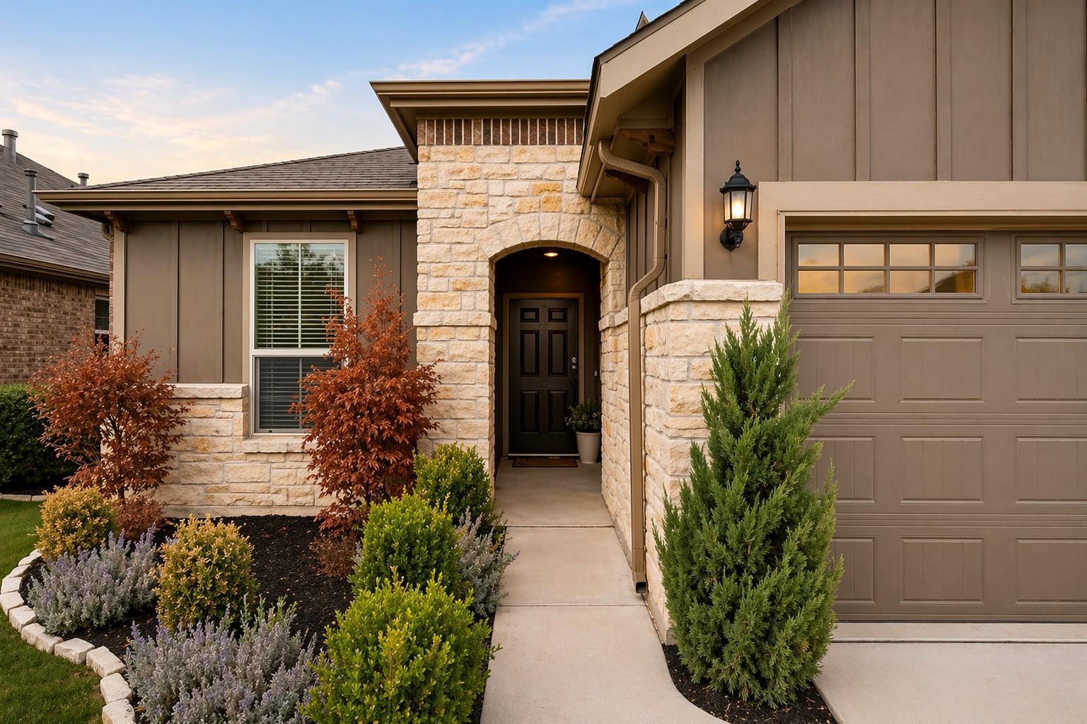 215 Methodius Dr, Hutto, TX 78634