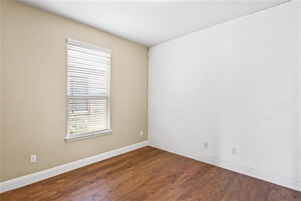 215 Methodius Dr, Hutto, TX 78634