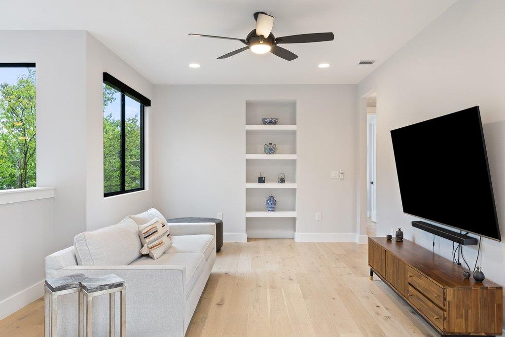 5405 Montview St, Austin, TX 78756