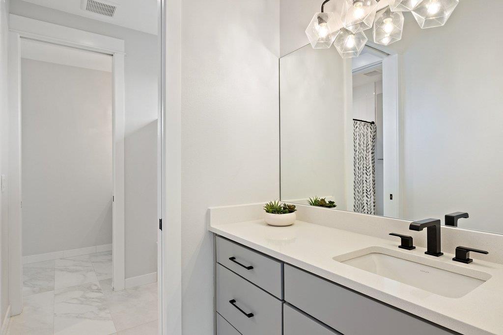 5405 Montview St, Austin, TX 78756