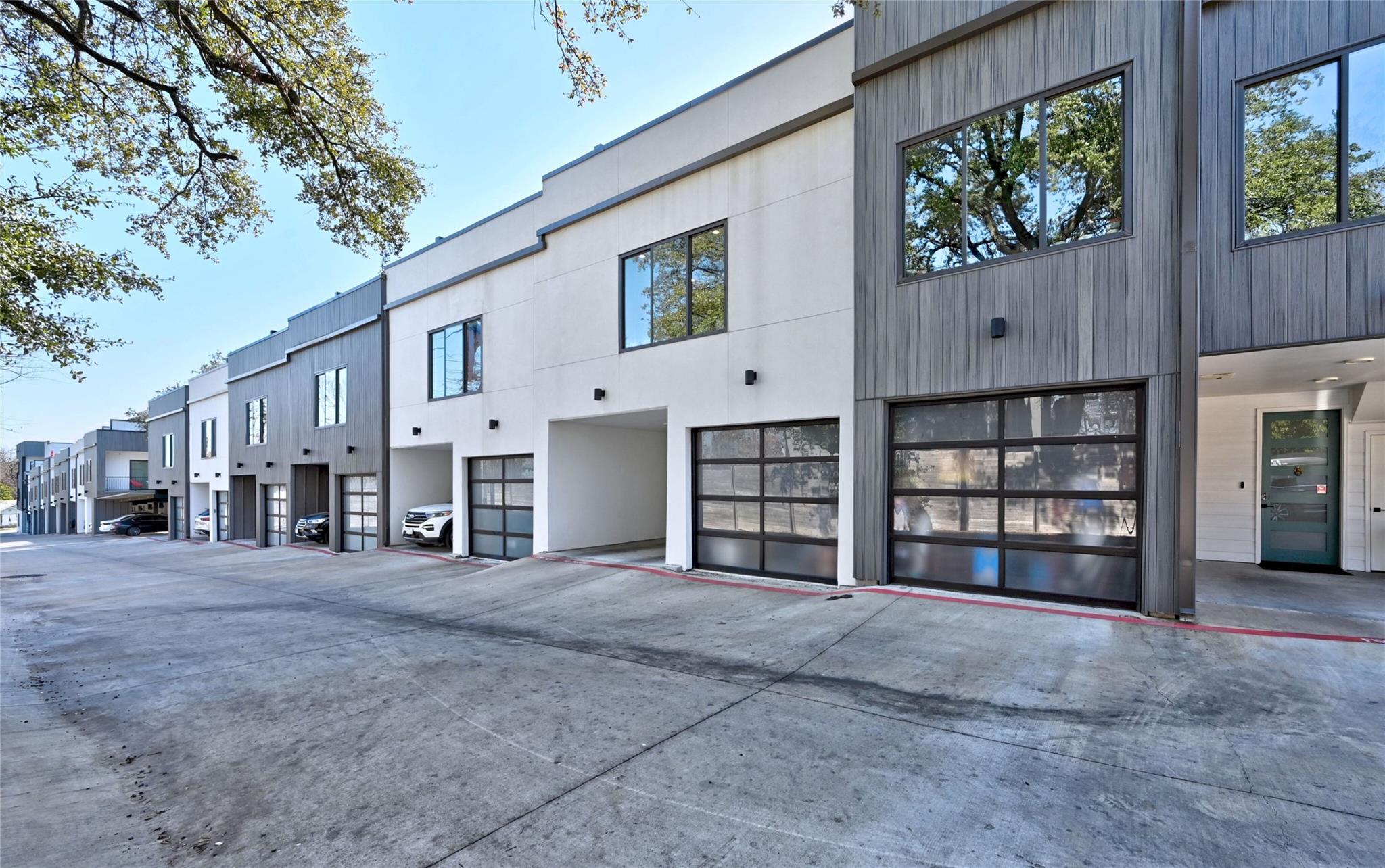 2804 S 1st St # 2106, Austin, TX 78704