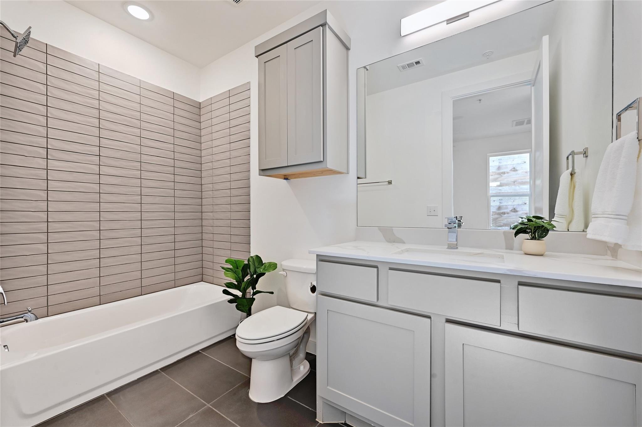 2804 S 1st St # 2106, Austin, TX 78704