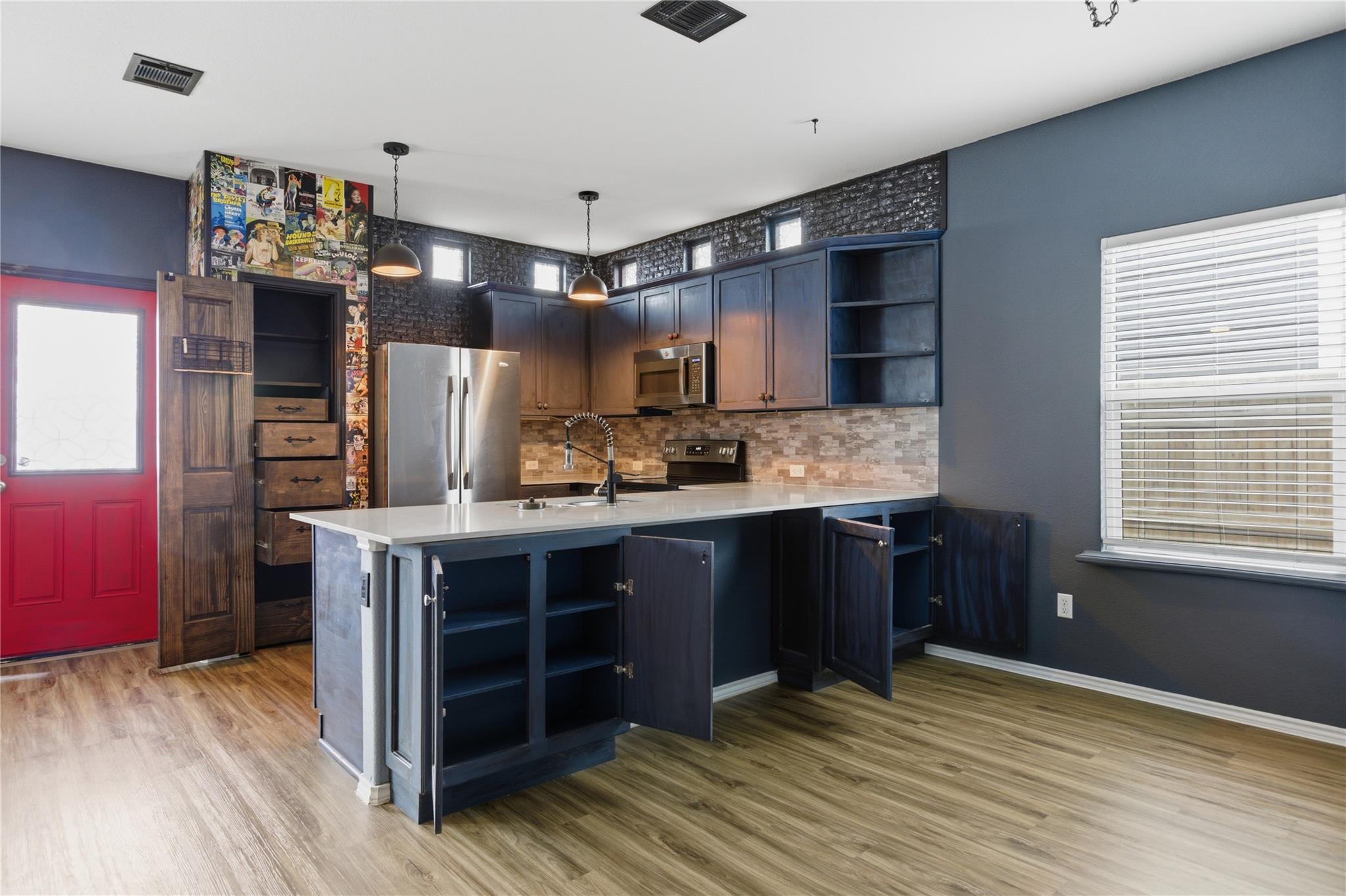 116 Night Riders Way, Jarrell, TX 76537