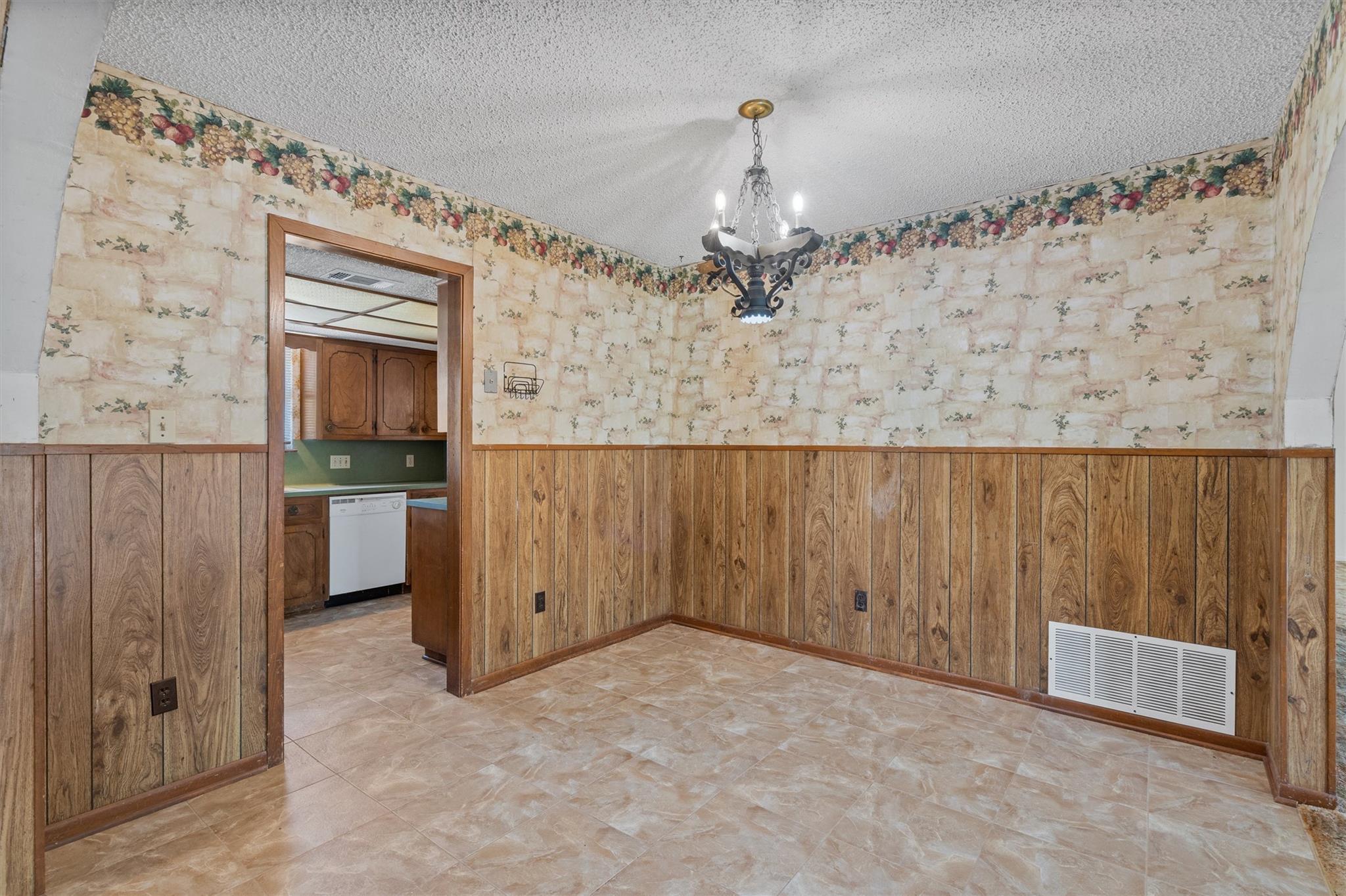 20 County Road 408, Taylor, TX 76574
