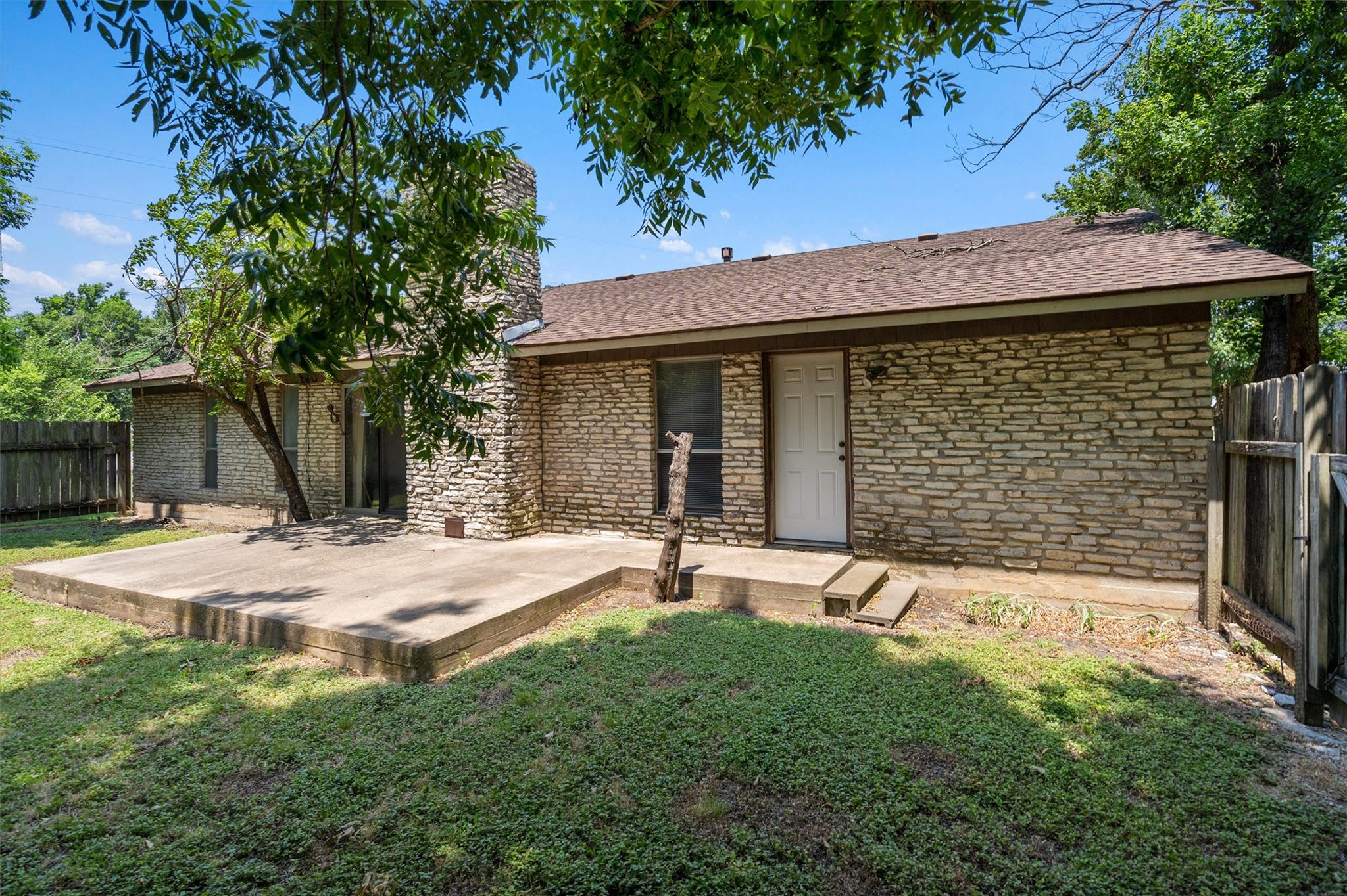 20 County Road 408, Taylor, TX 76574