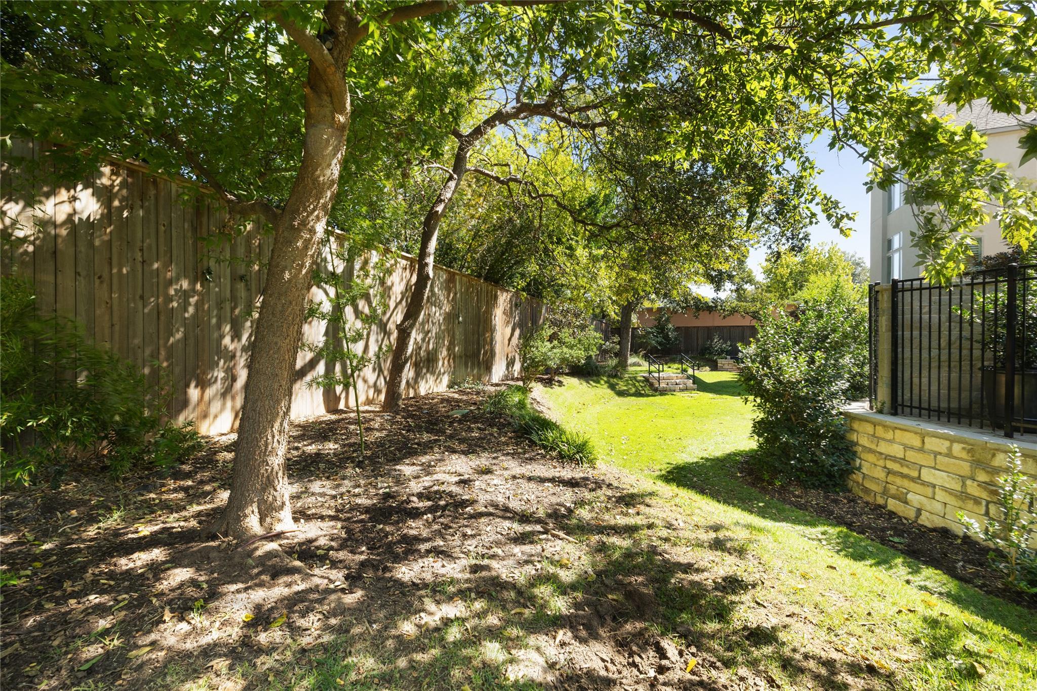 2300 Enfield Rd # 303, Austin, TX 78703