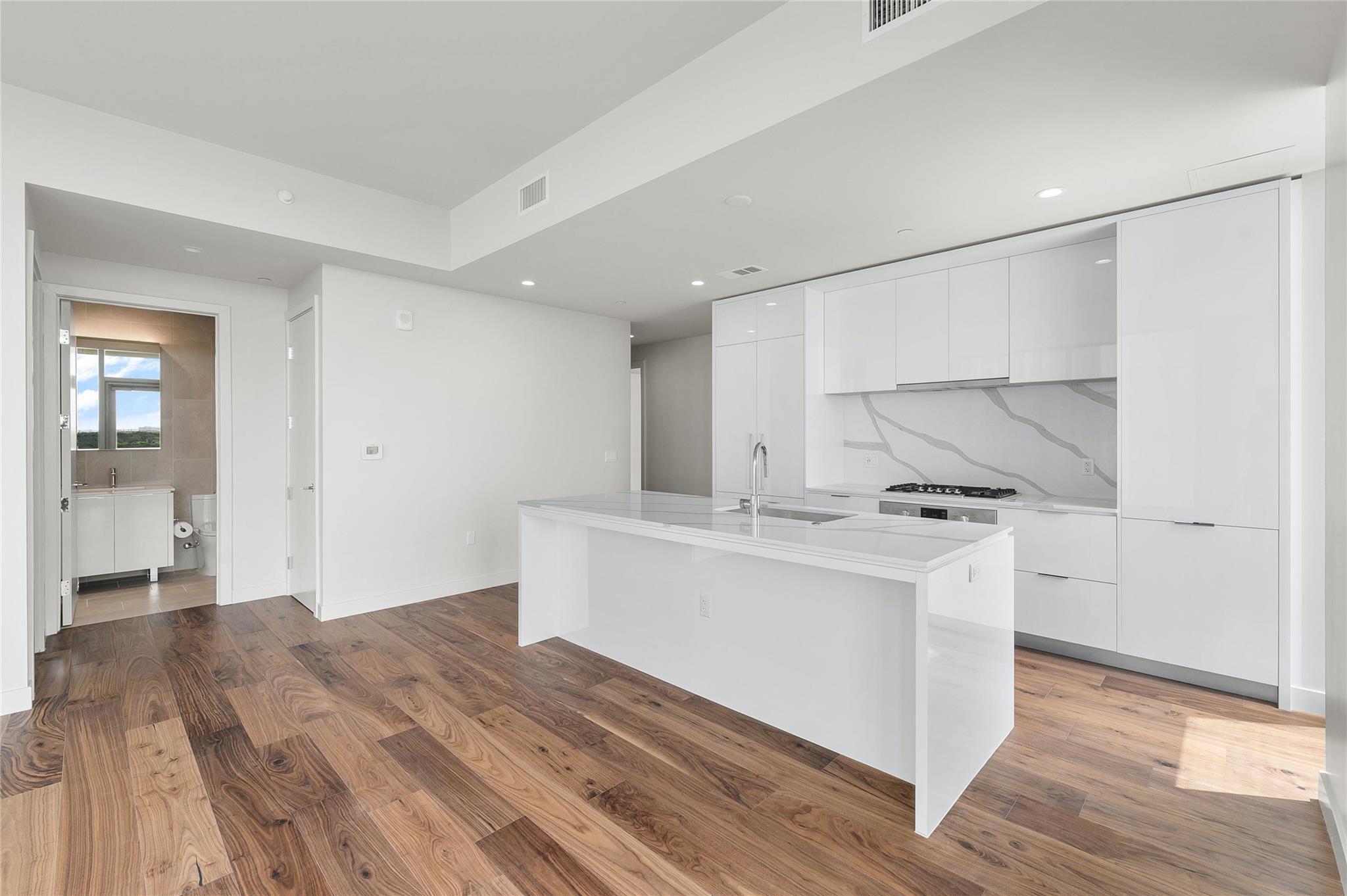 44 East Ave # 1701, Austin, TX 78701