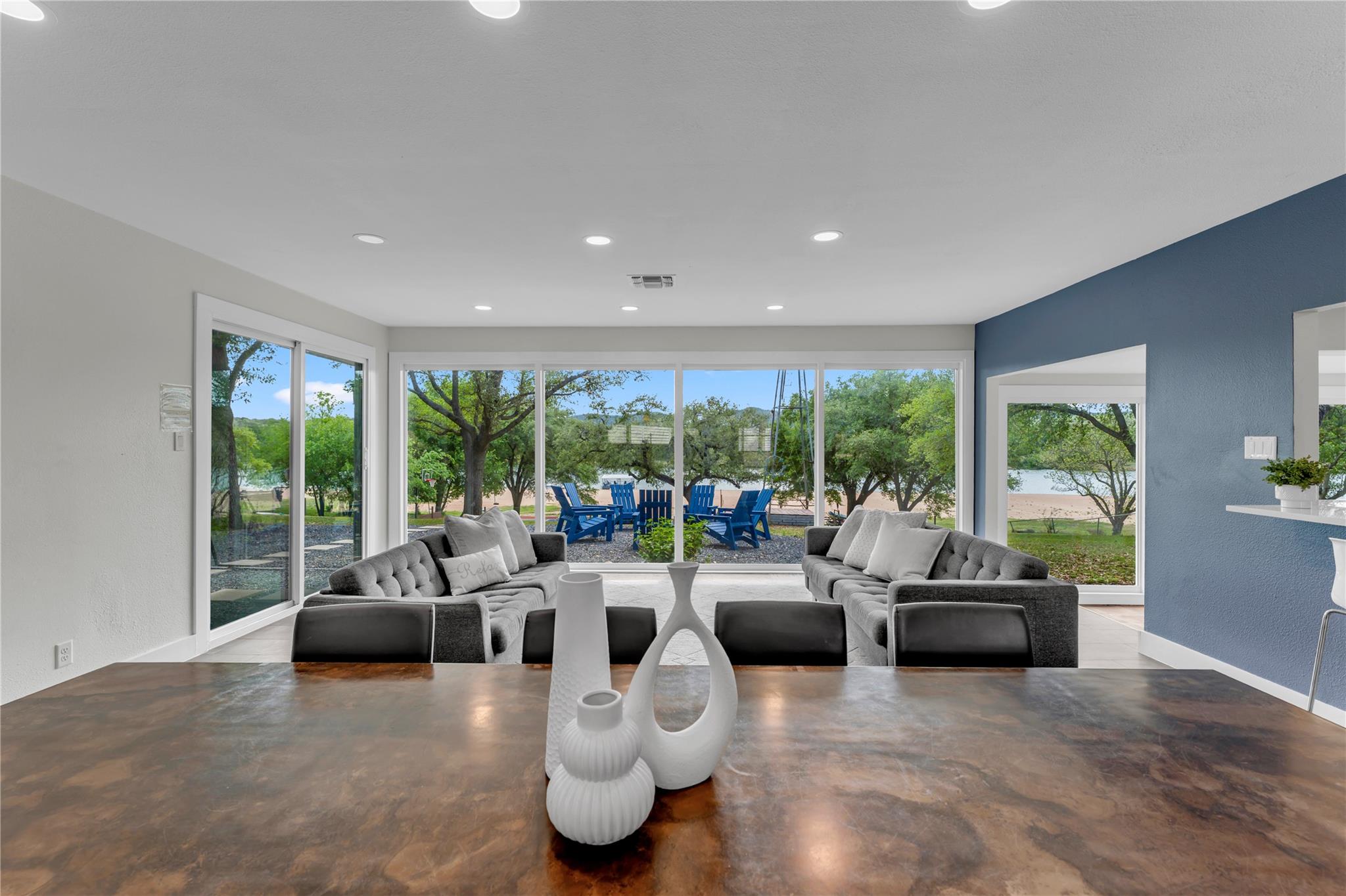 4310 River Oaks Dr, Kingsland, TX 78639