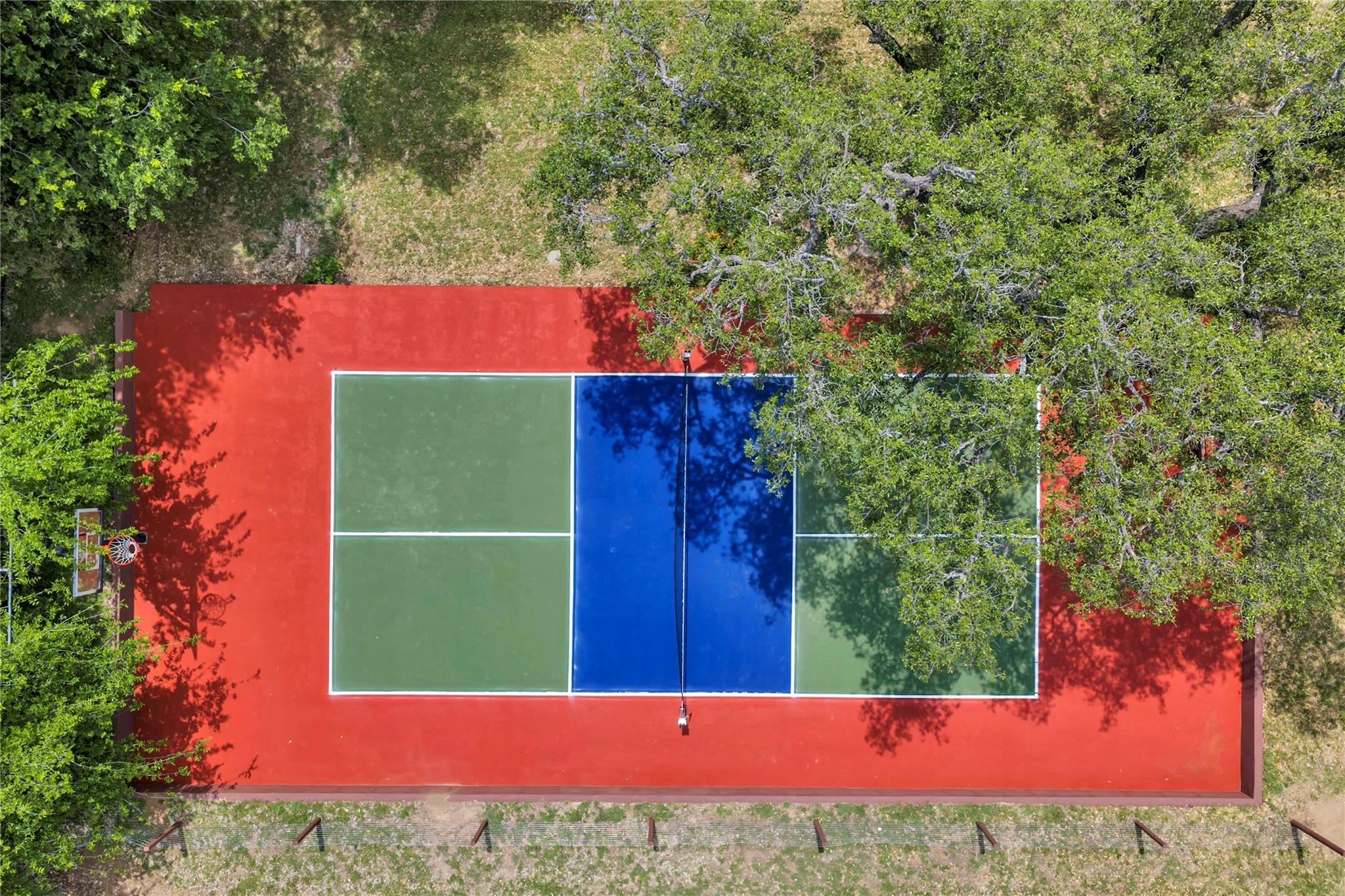 4310 River Oaks Dr, Kingsland, TX 78639