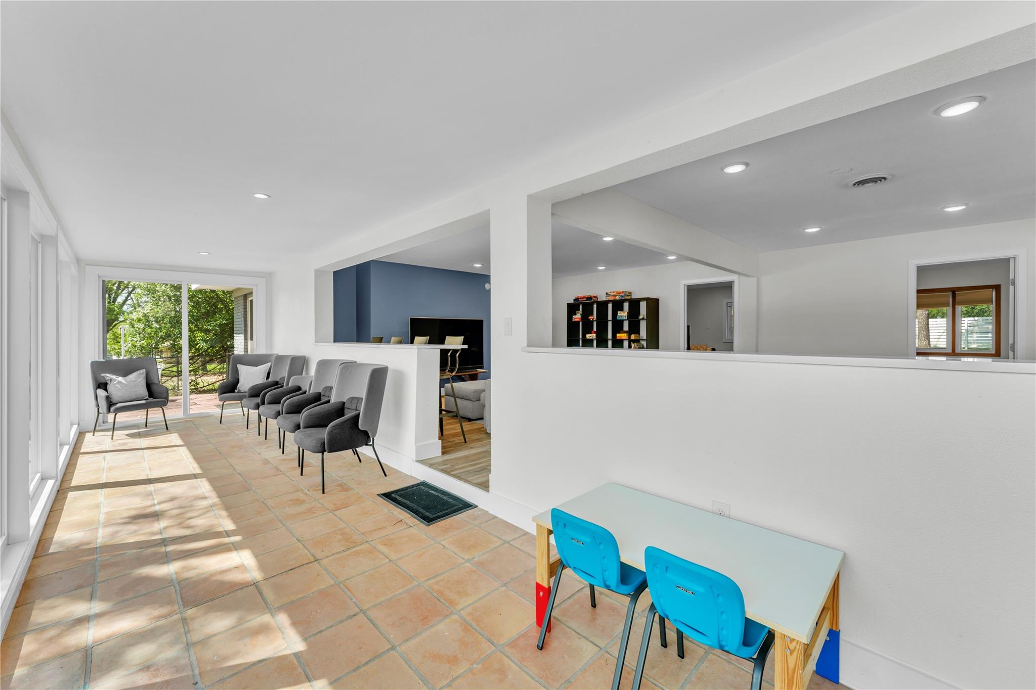 4310 River Oaks Dr, Kingsland, TX 78639