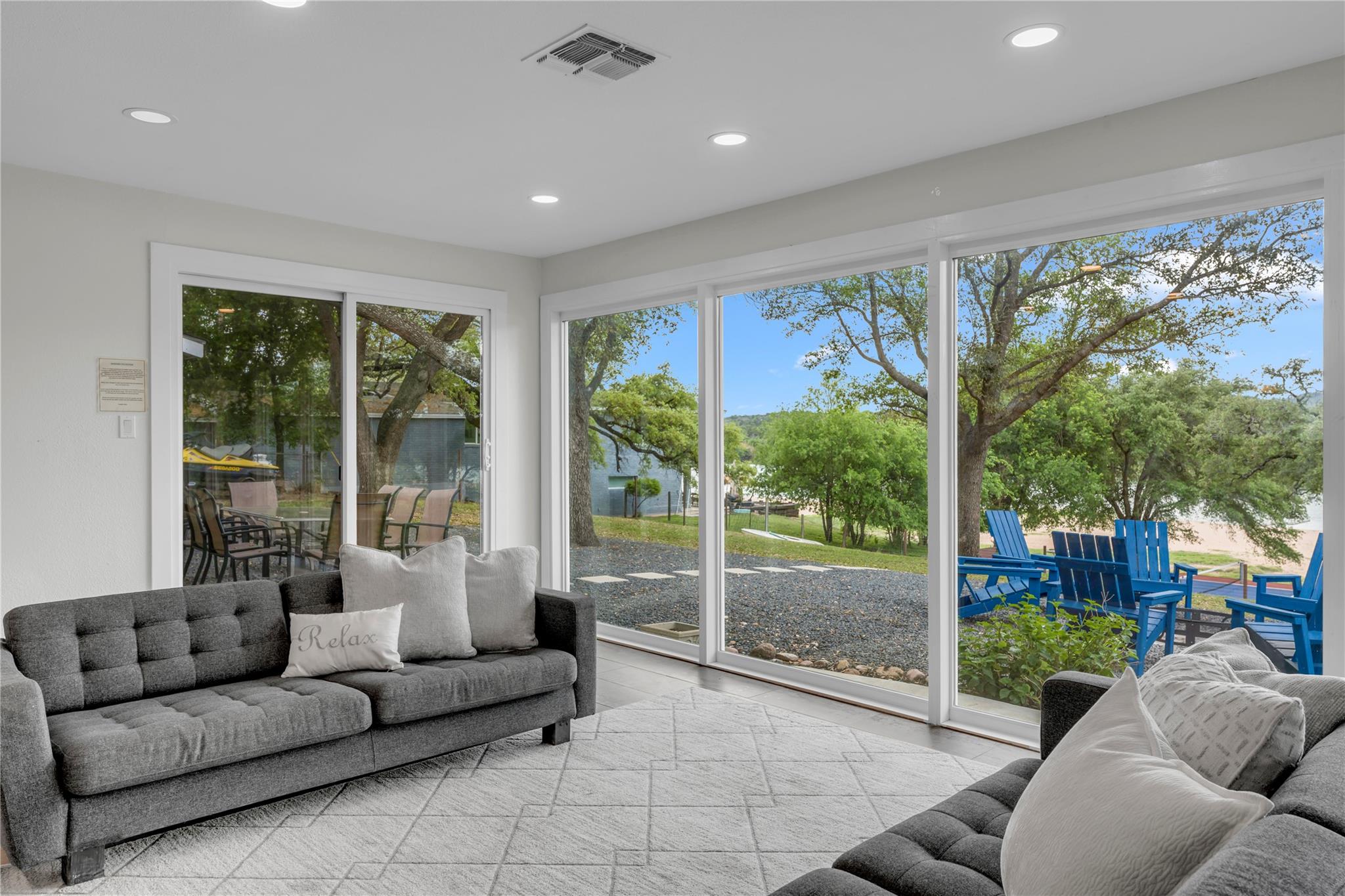 4310 River Oaks Dr, Kingsland, TX 78639