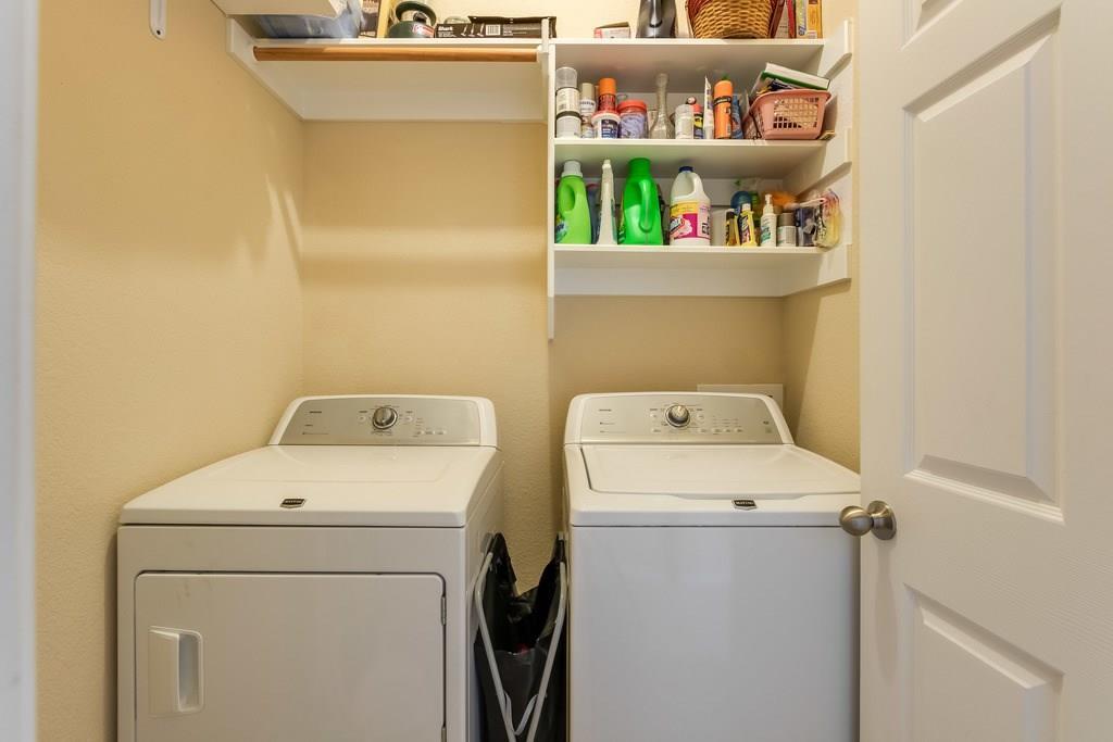 1261 Rainbow Parke Dr, Round Rock, TX 78665