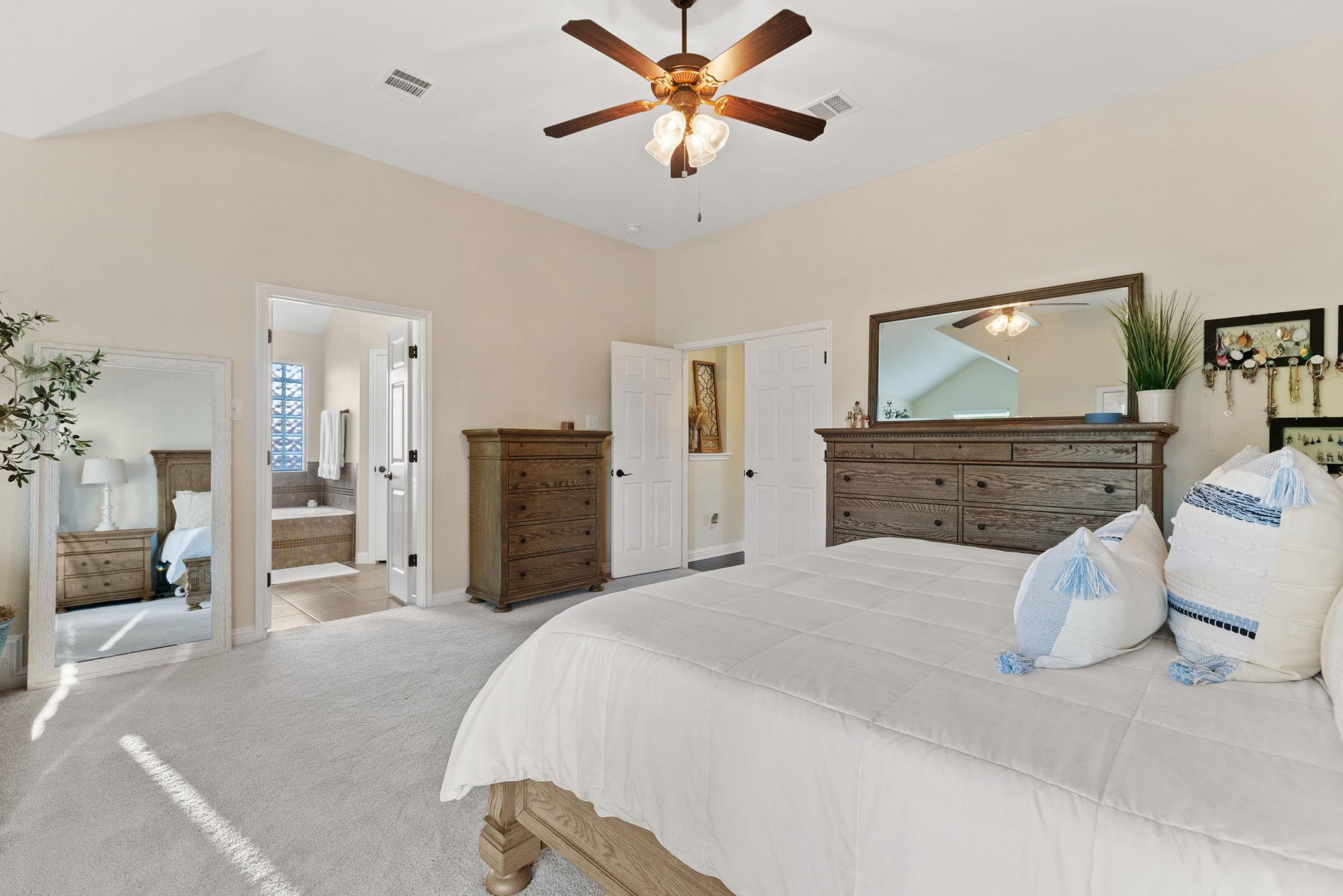 3588 Rosalina Loop, Round Rock, TX 78665