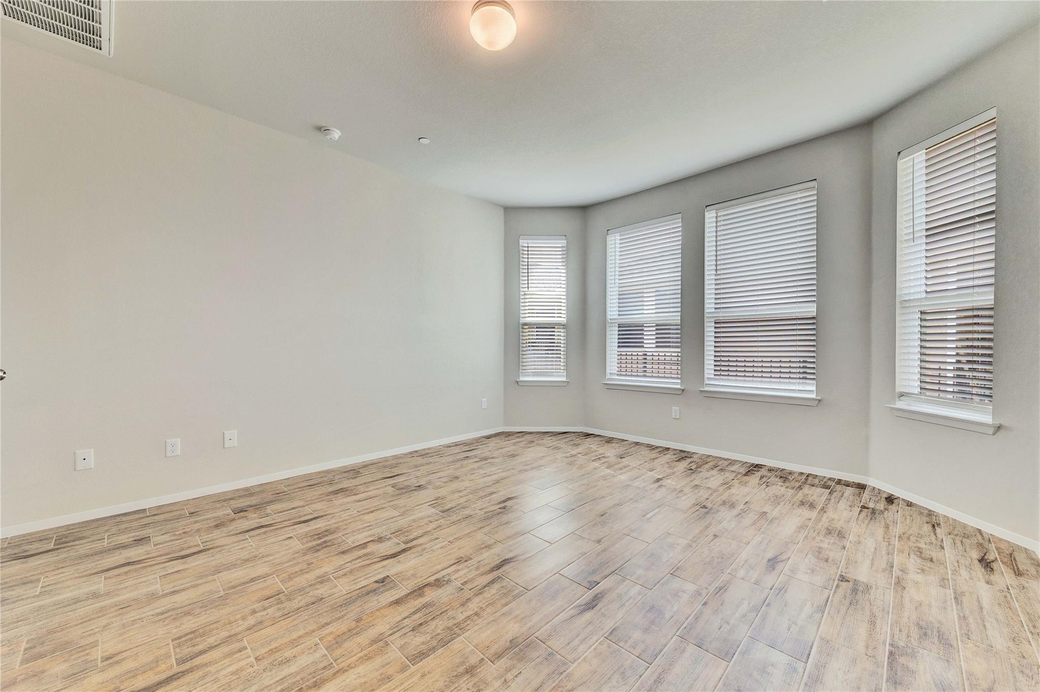 2800 Joe Dimaggio Blvd # 98, Round Rock, TX 78665