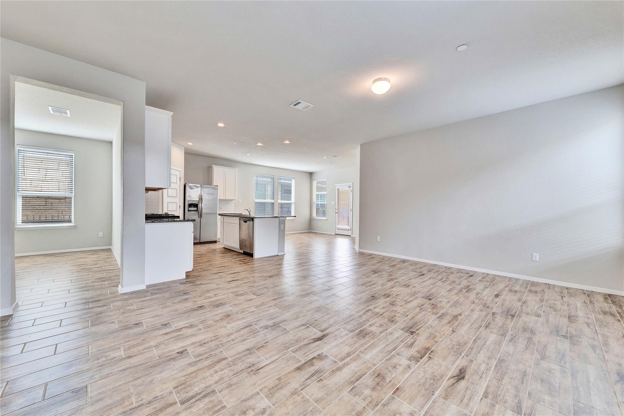 2800 Joe Dimaggio Blvd # 98, Round Rock, TX 78665