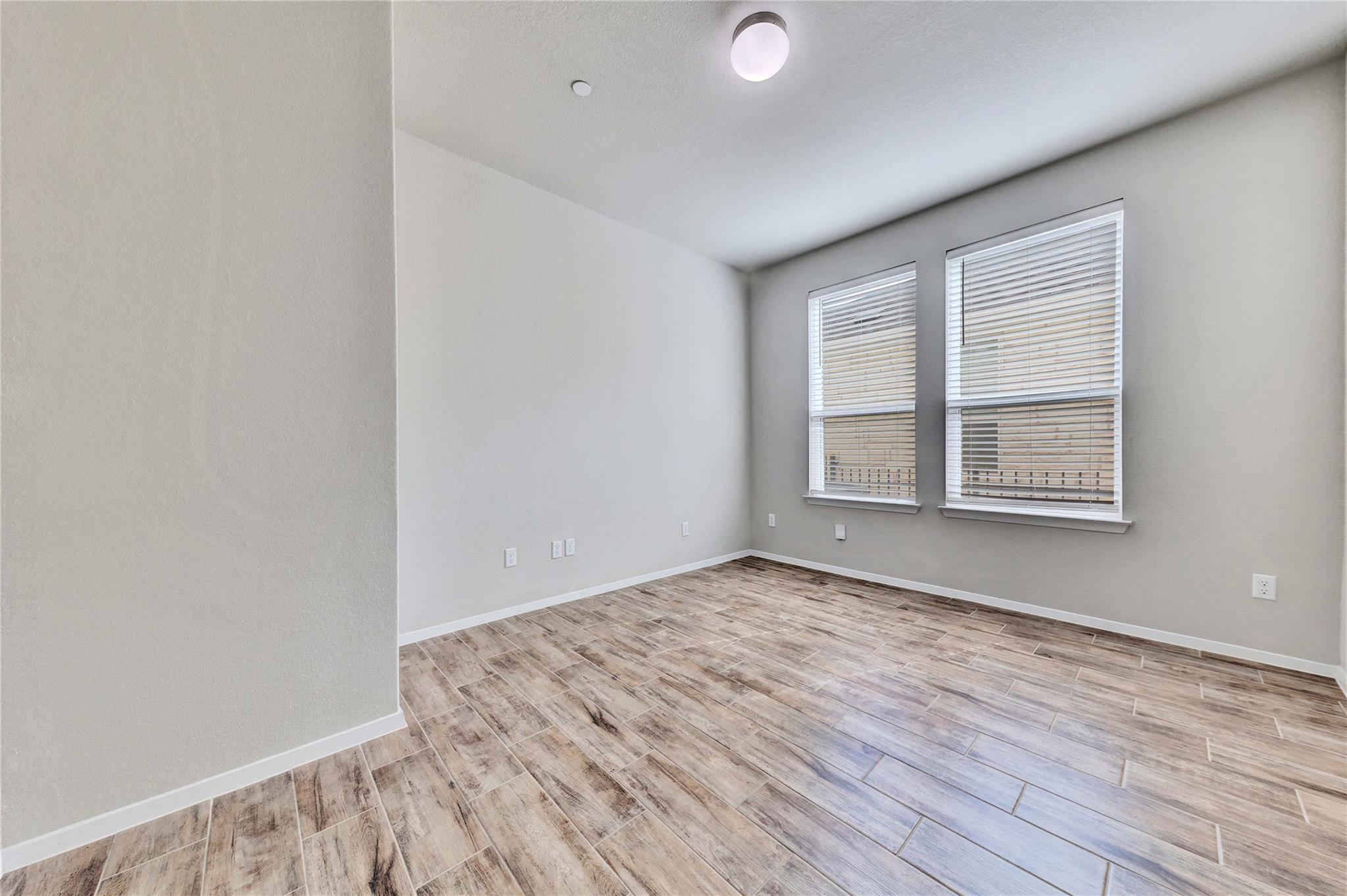 2800 Joe Dimaggio Blvd # 98, Round Rock, TX 78665