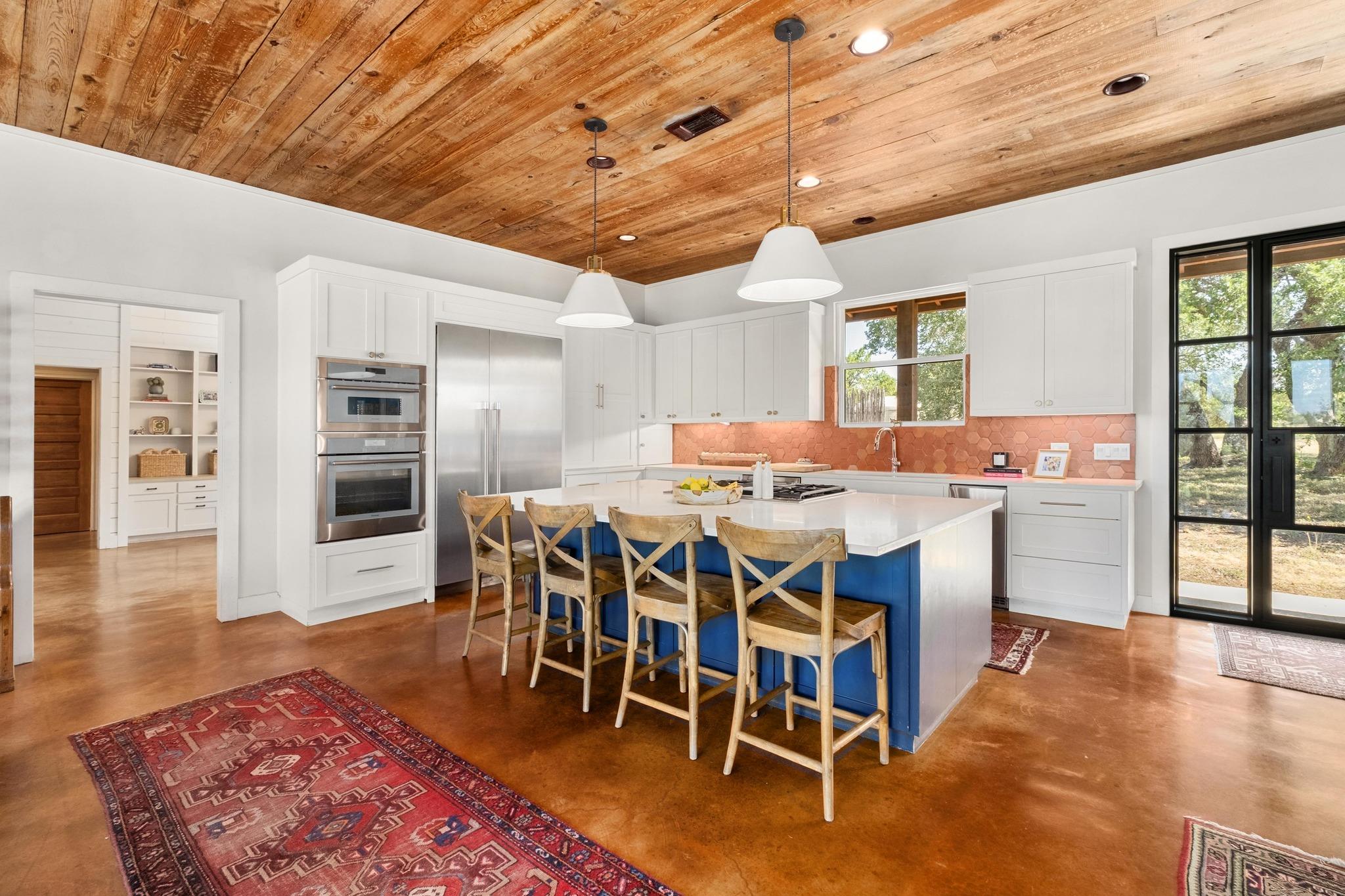 2300 W Fitzhugh Rd, Dripping Springs, TX 78620