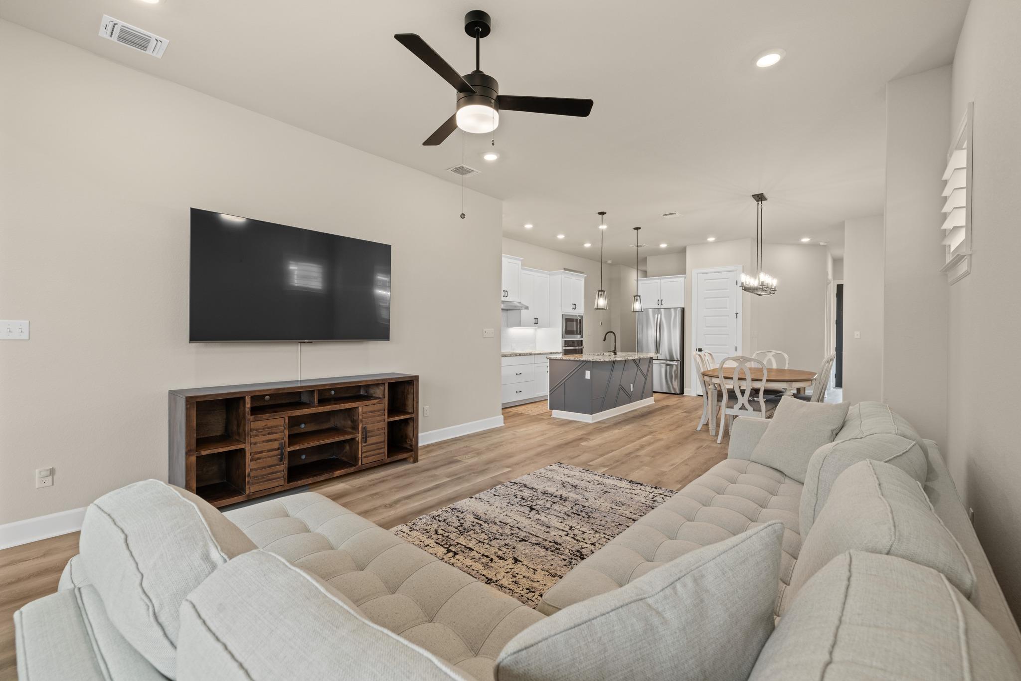 220 Monterey Oak Trl, Georgetown, TX 78628