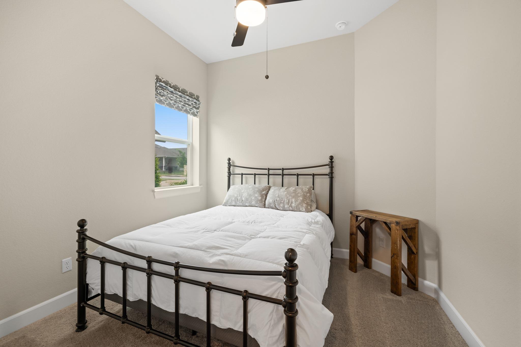 220 Monterey Oak Trl, Georgetown, TX 78628