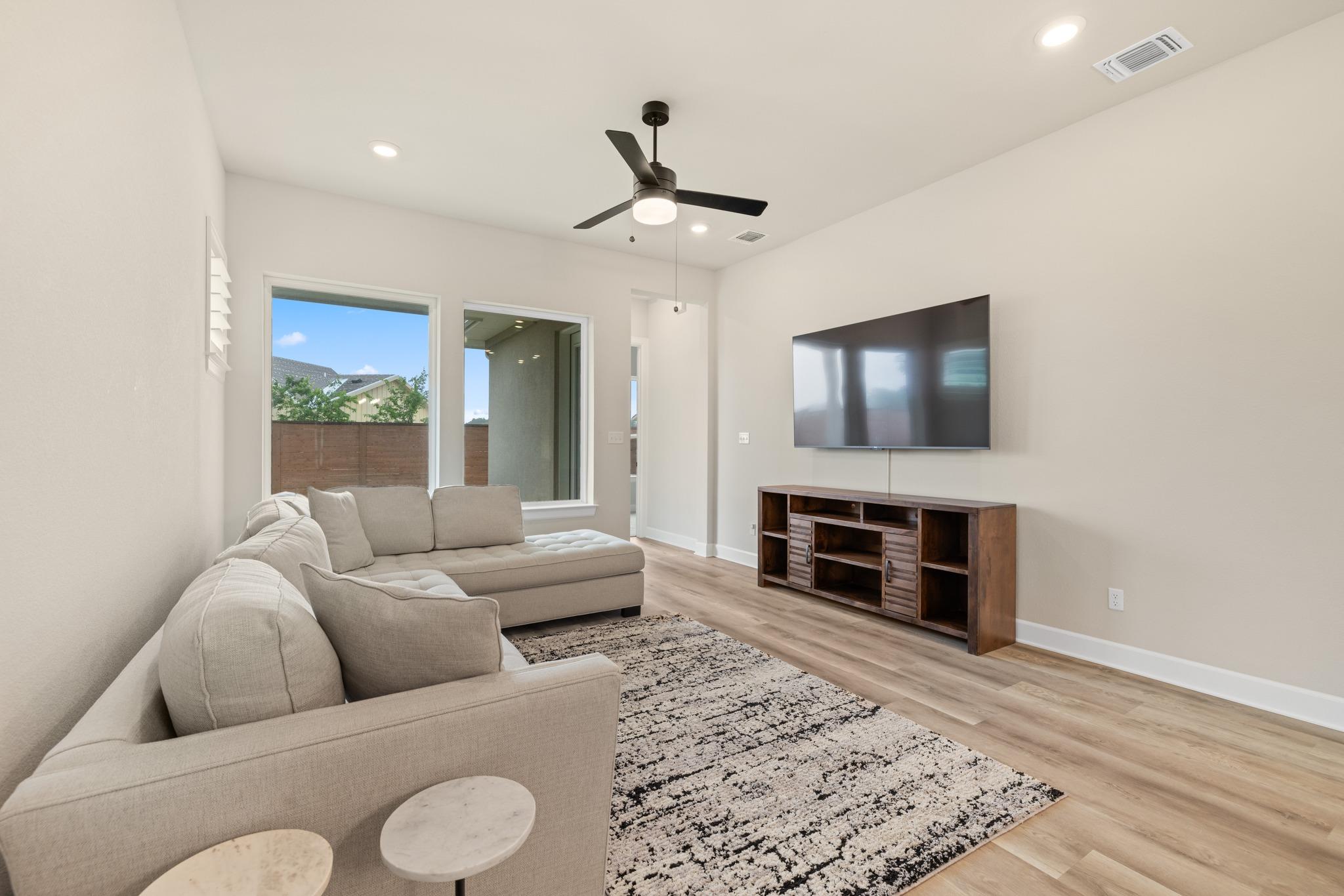 220 Monterey Oak Trl, Georgetown, TX 78628