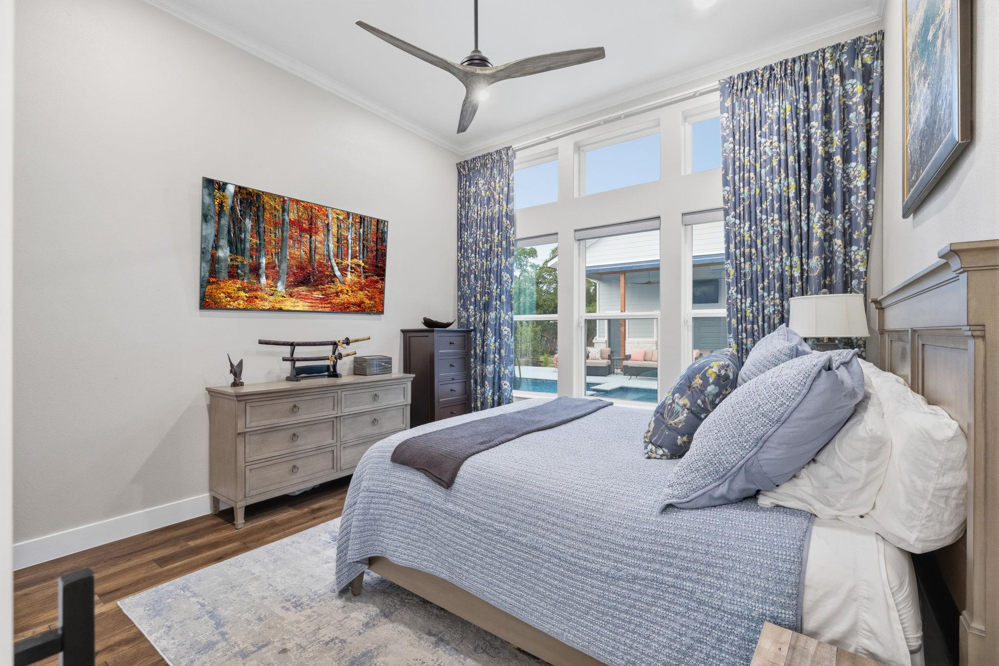 2551 Lakeshore Dr, Canyon Lake, TX 78133