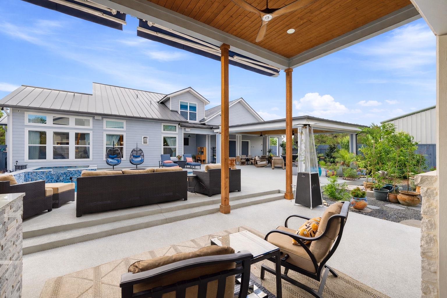 2551 Lakeshore Dr, Canyon Lake, TX 78133