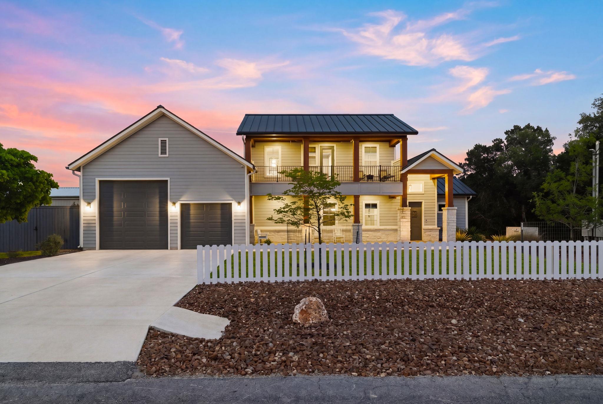 2551 Lakeshore Dr, Canyon Lake, TX 78133