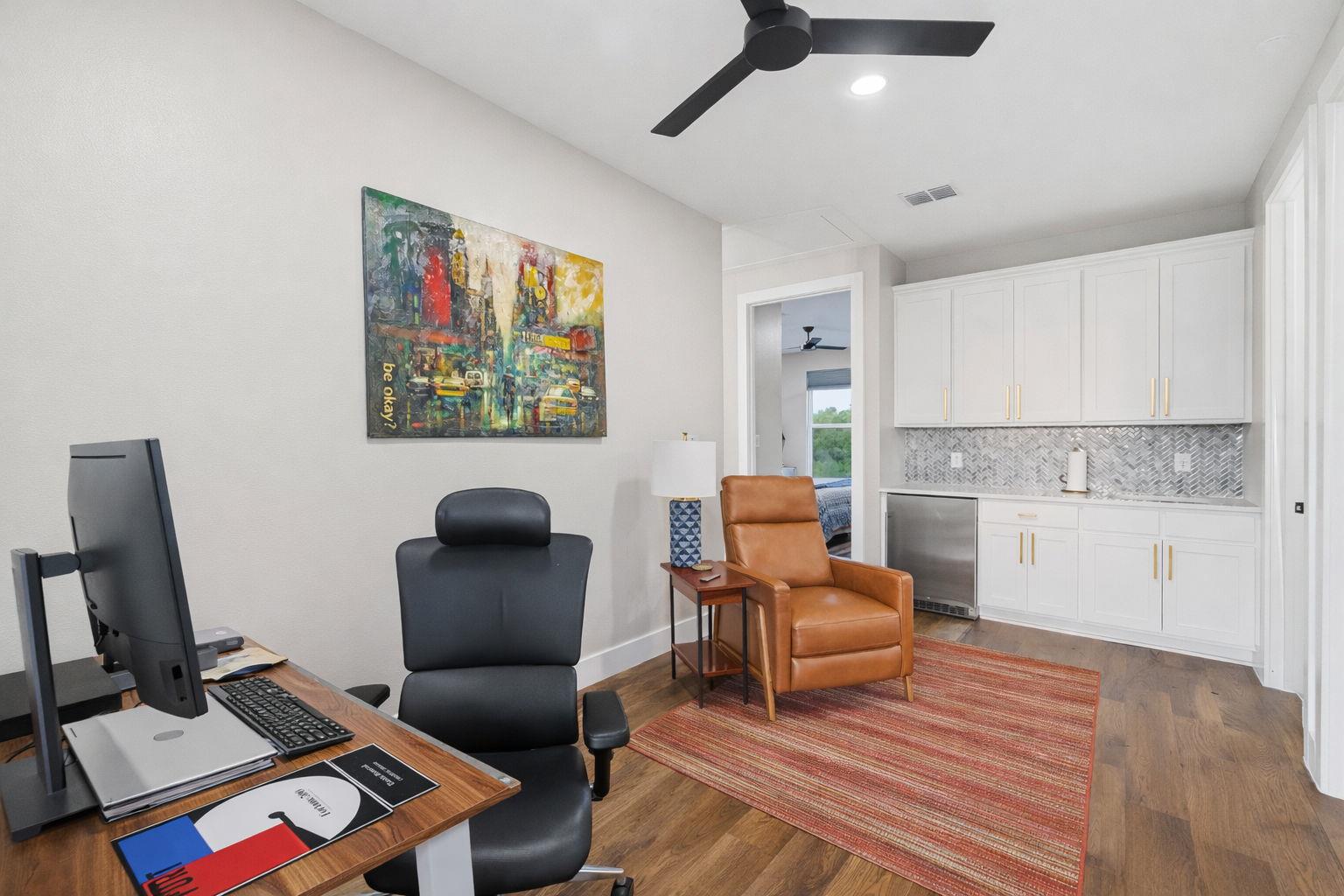 2551 Lakeshore Dr, Canyon Lake, TX 78133