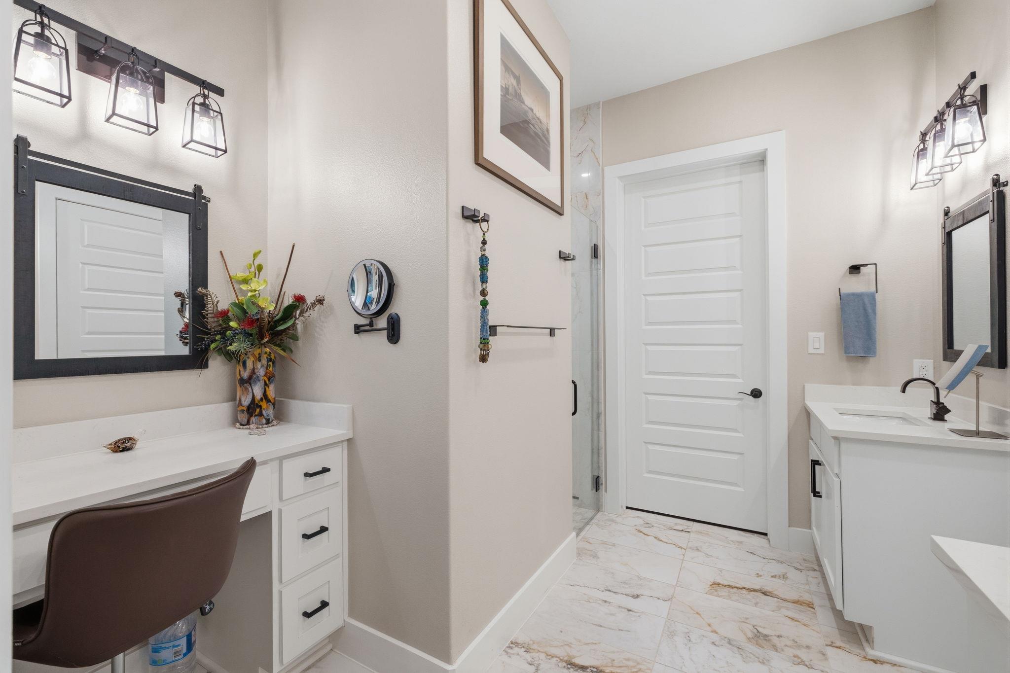 2551 Lakeshore Dr, Canyon Lake, TX 78133