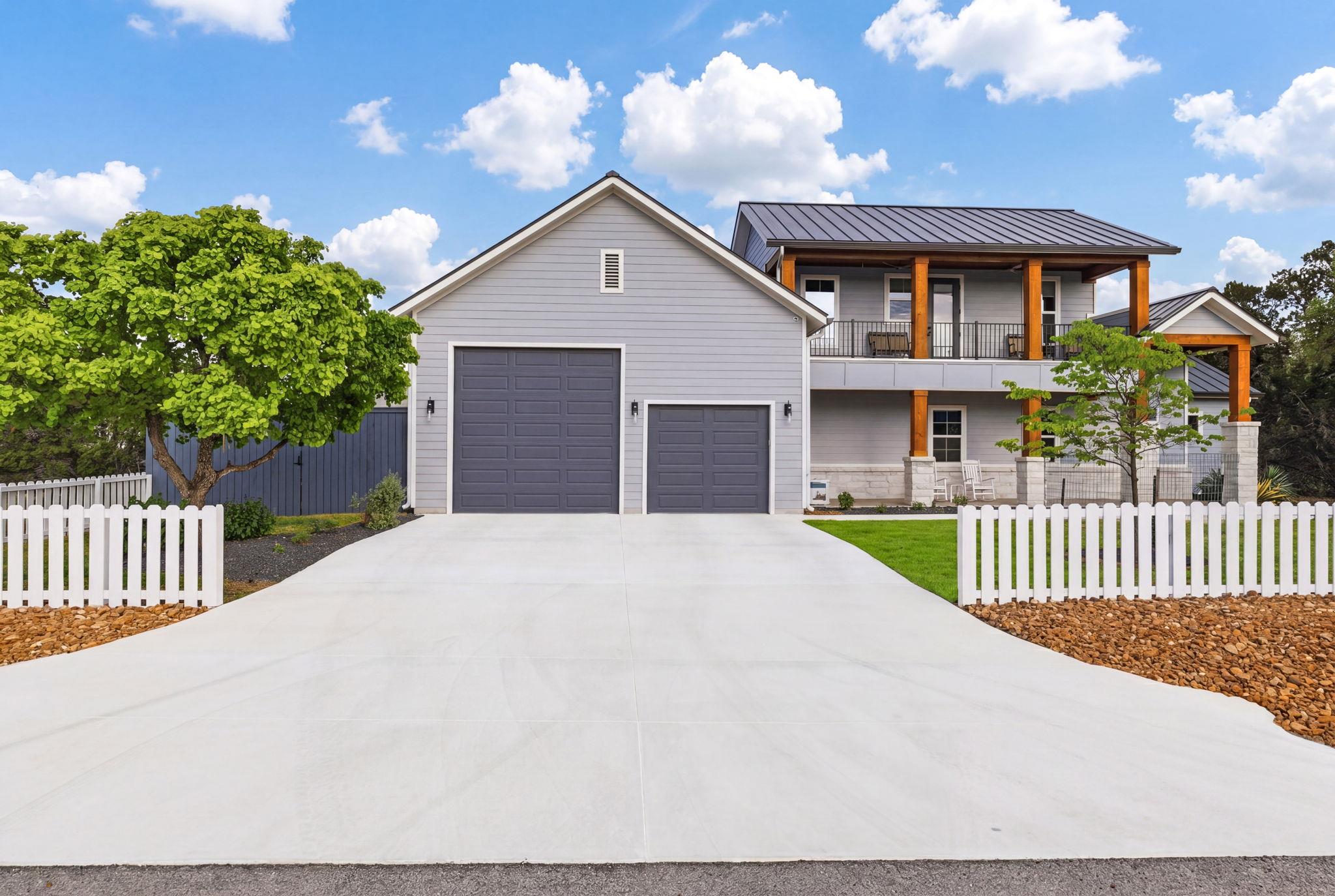 2551 Lakeshore Dr, Canyon Lake, TX 78133