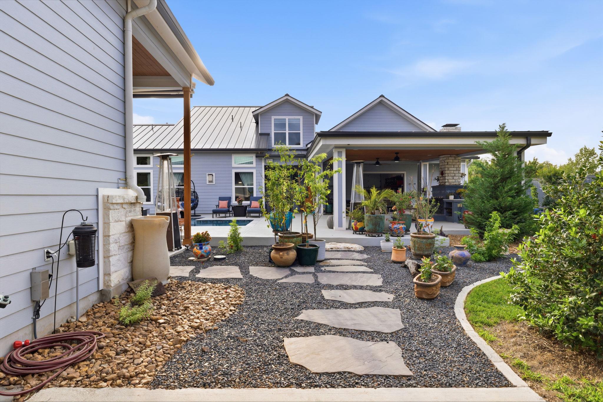 2551 Lakeshore Dr, Canyon Lake, TX 78133