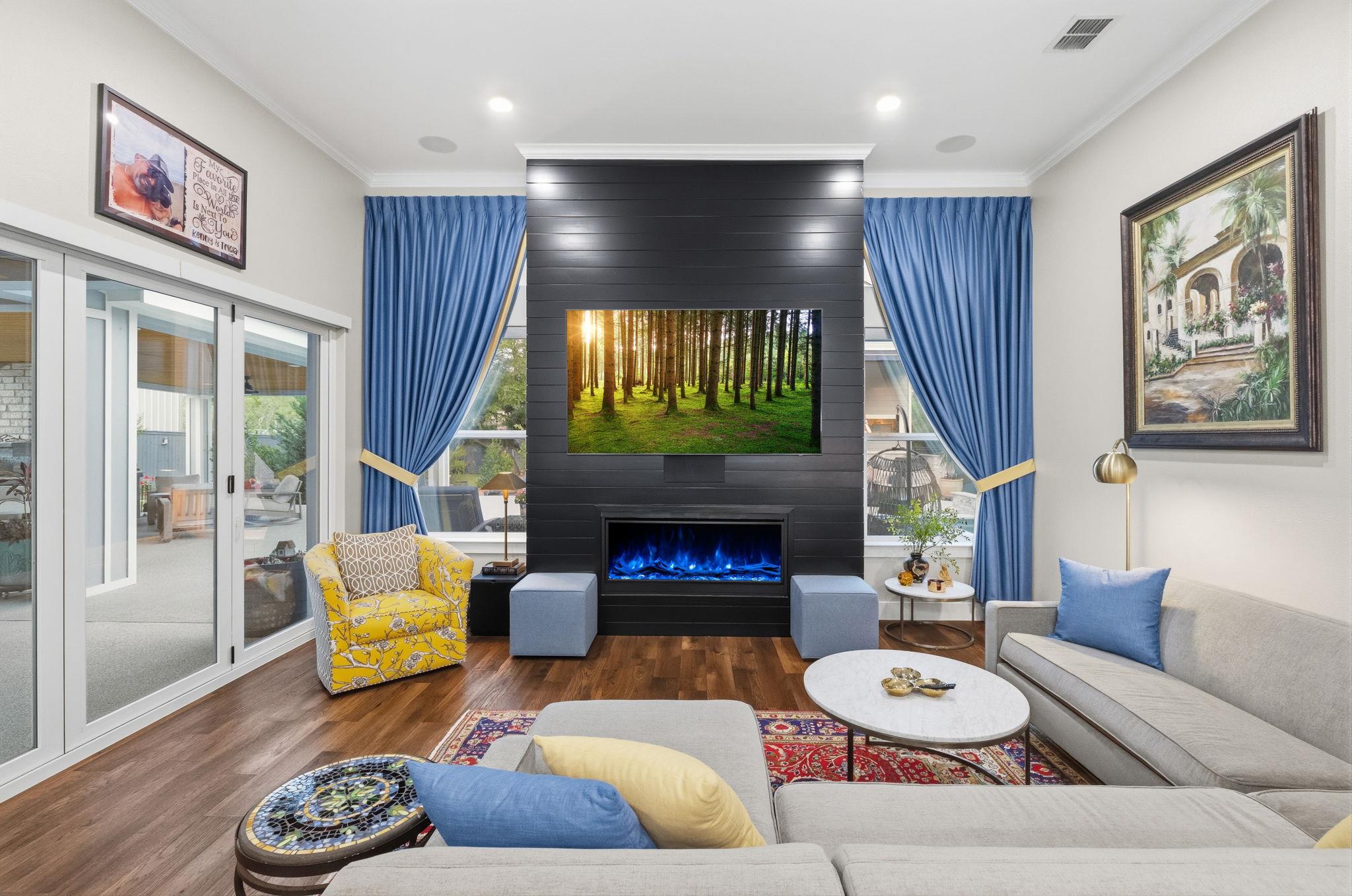 2551 Lakeshore Dr, Canyon Lake, TX 78133