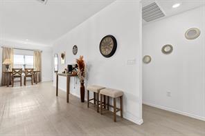 211 Camargue Dr, Hutto, TX 78634