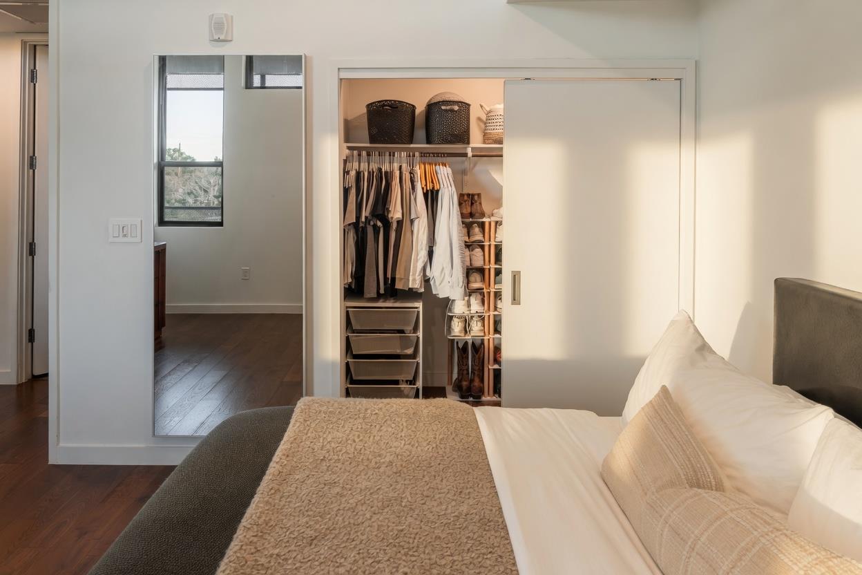 1322 E 12th St # 305, Austin, TX 78702