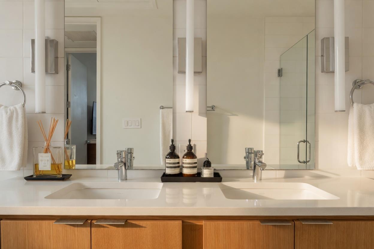 1322 E 12th St # 305, Austin, TX 78702