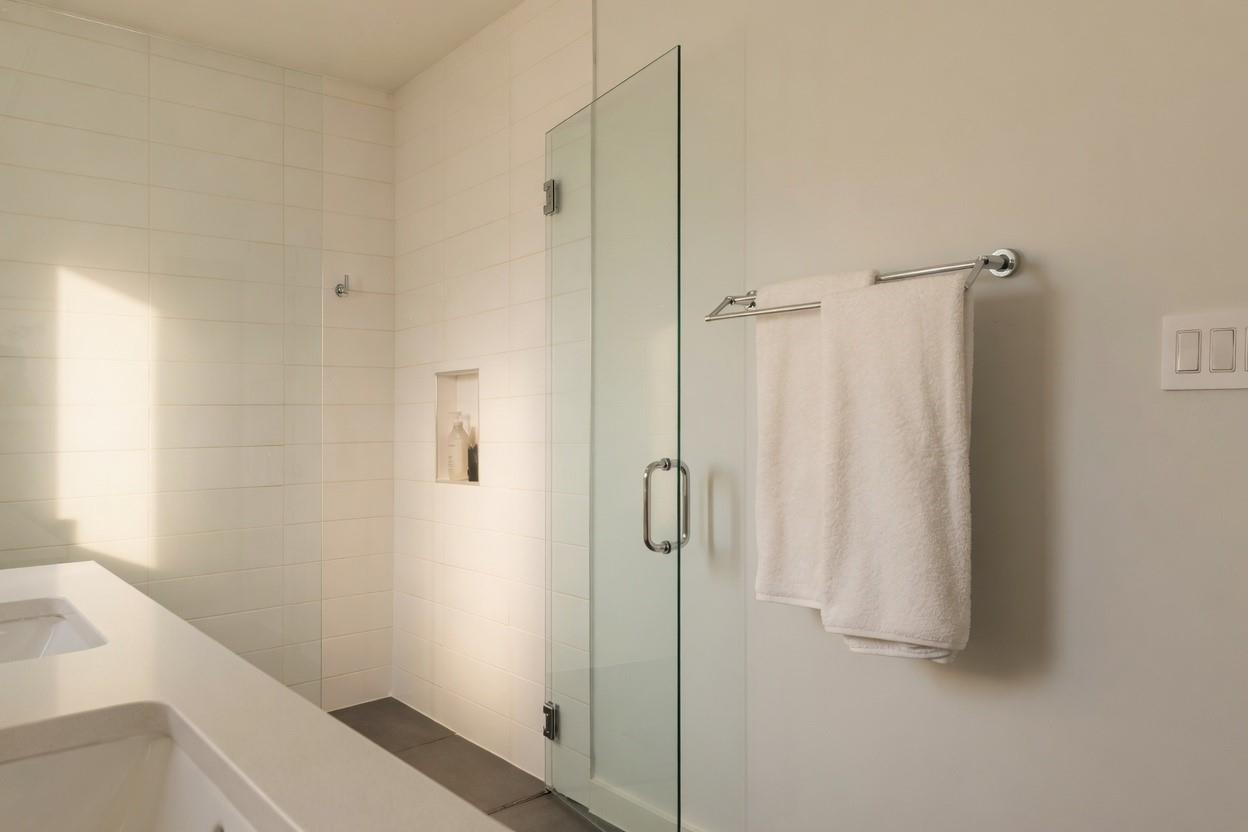 1322 E 12th St # 305, Austin, TX 78702