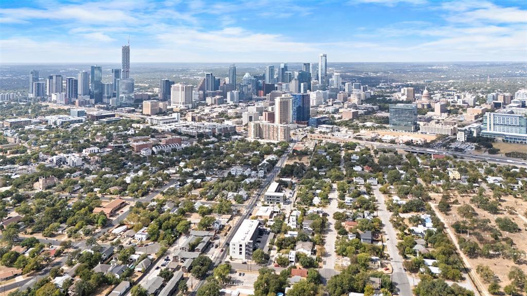 1322 E 12th St # 305, Austin, TX 78702