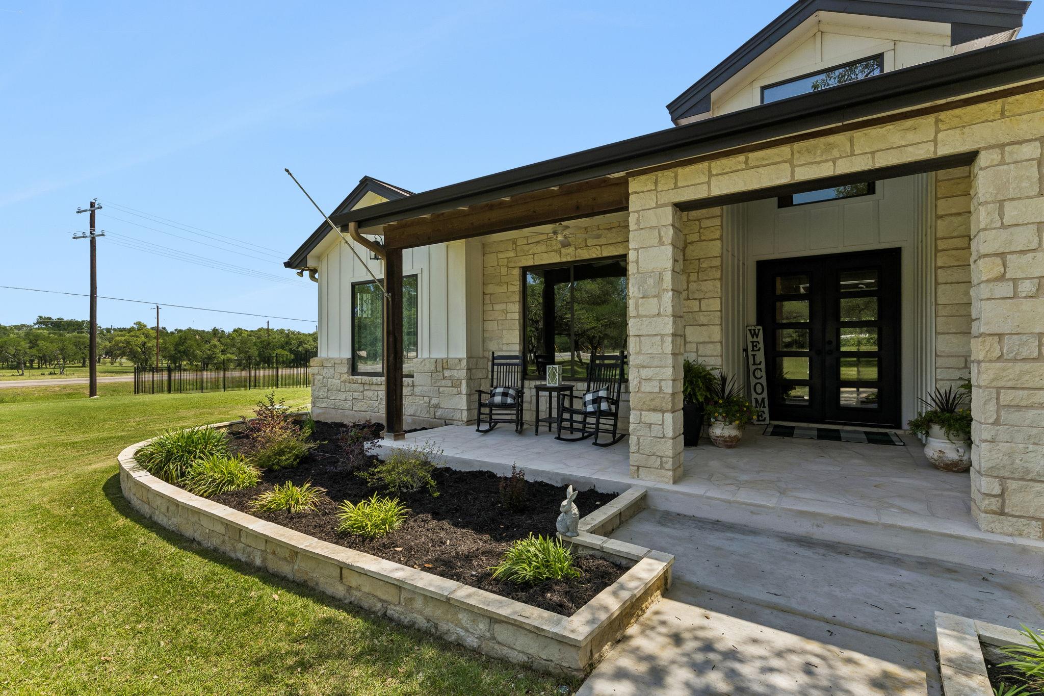 111 Craigen Rd, Liberty Hill, TX 78642