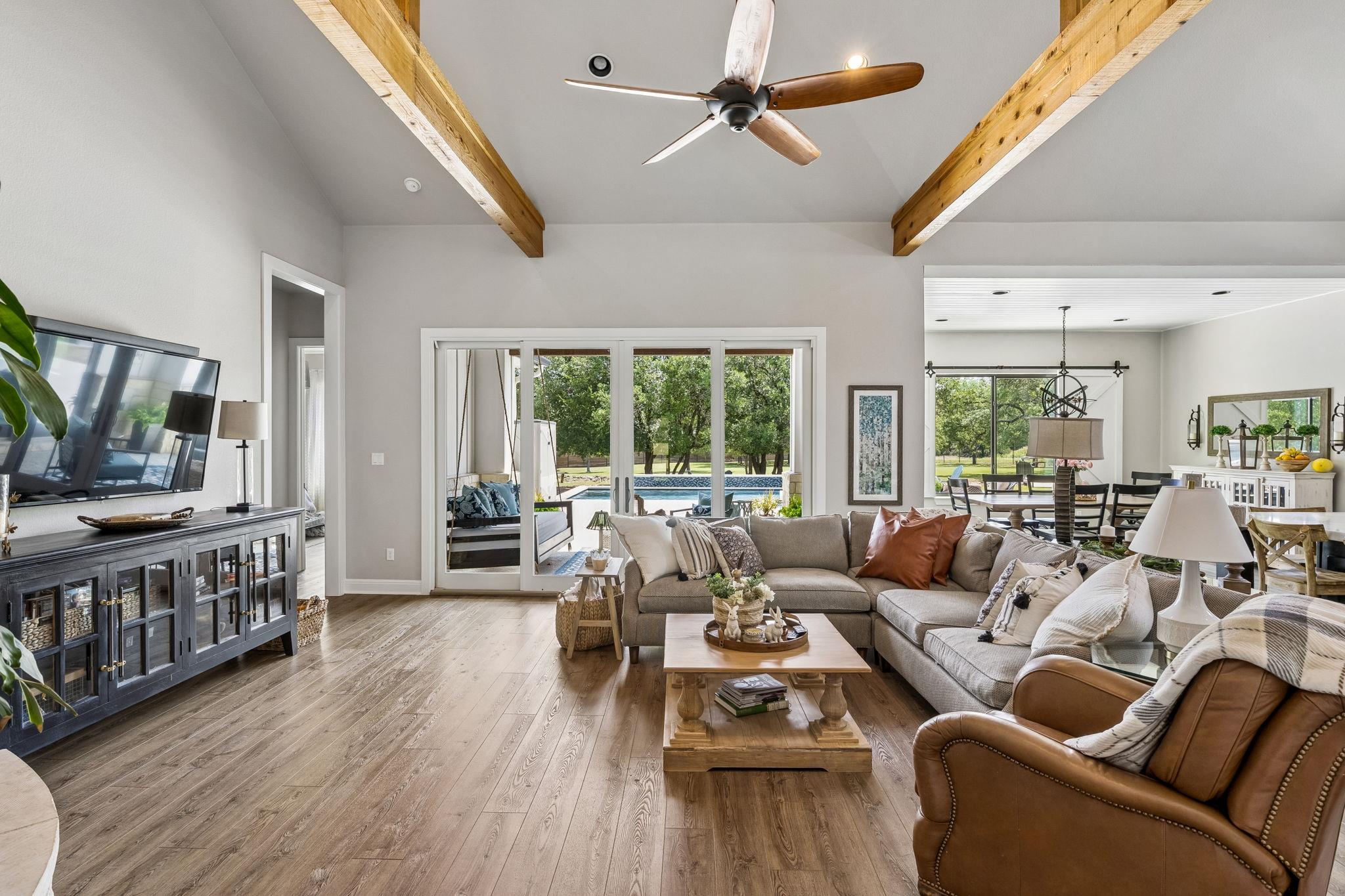 111 Craigen Rd, Liberty Hill, TX 78642