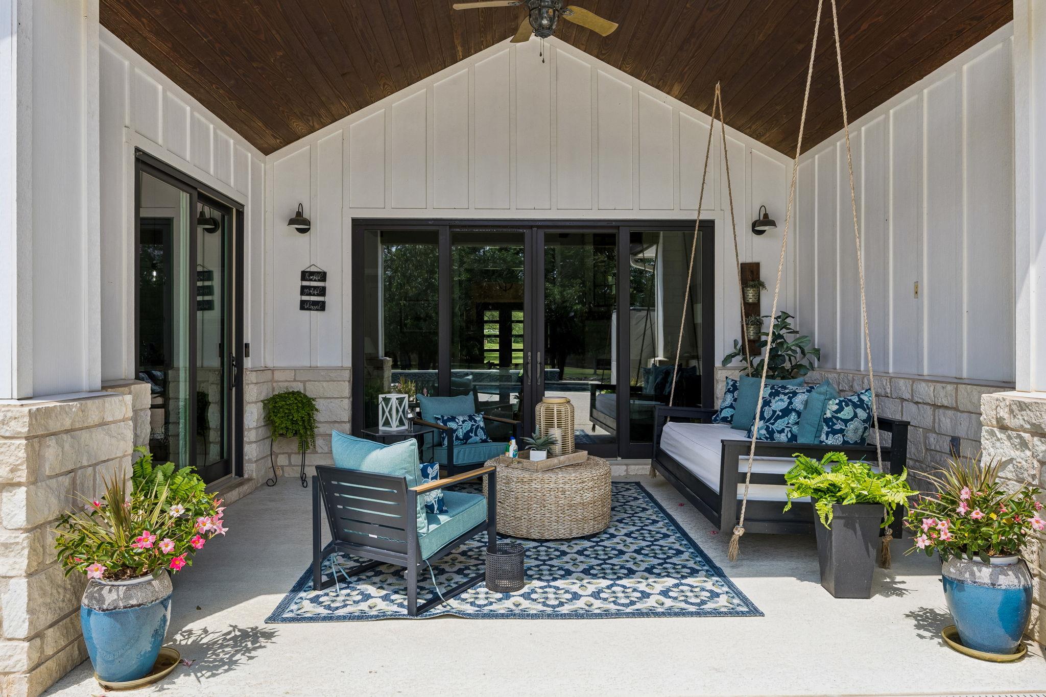 111 Craigen Rd, Liberty Hill, TX 78642