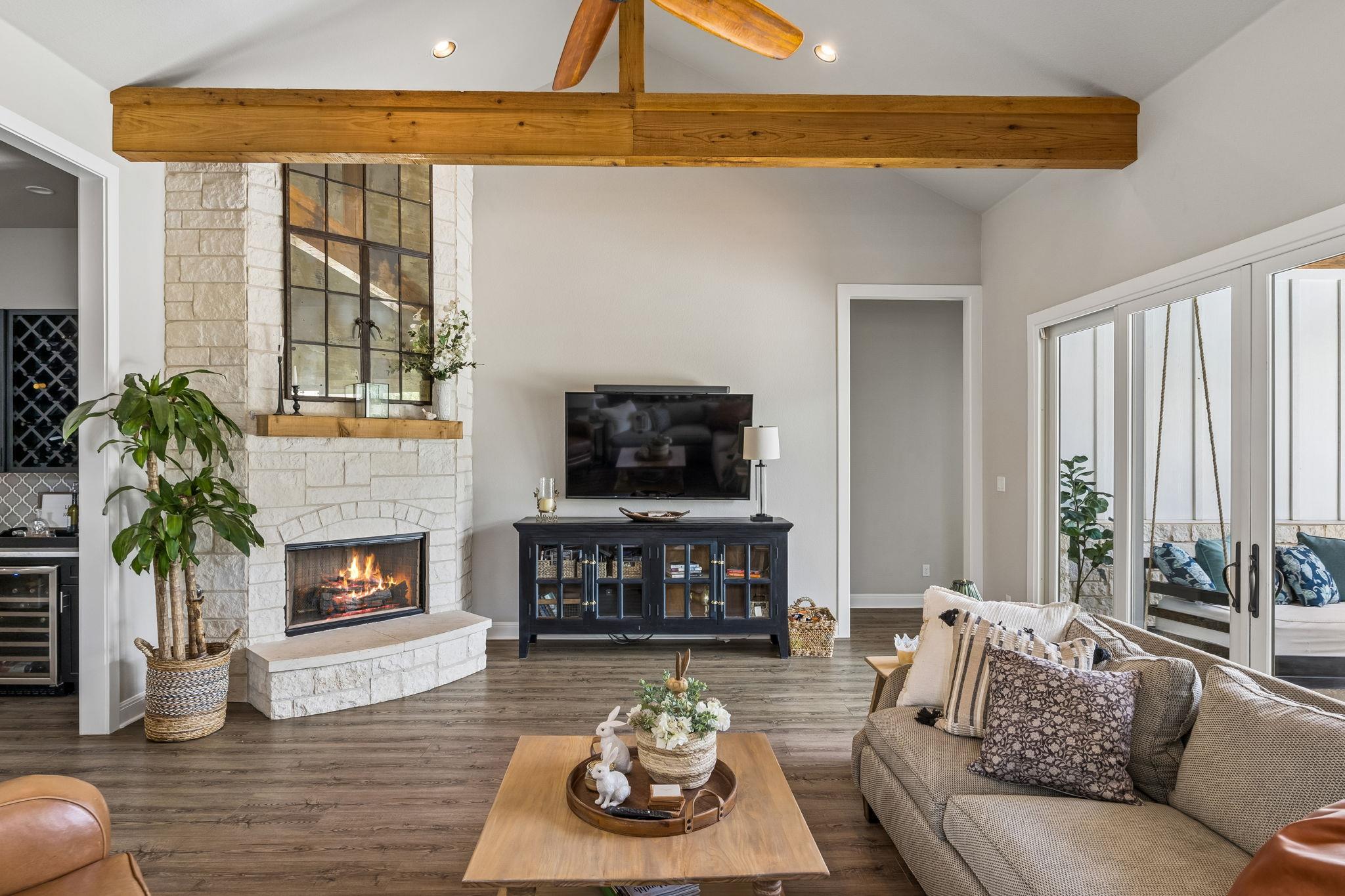 111 Craigen Rd, Liberty Hill, TX 78642